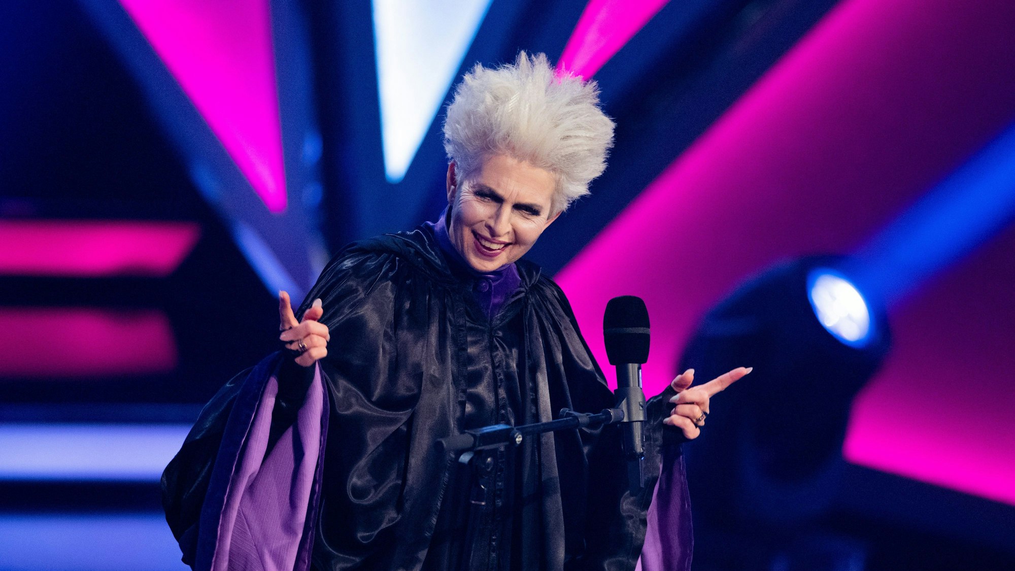 Marie-Agnes Strack-Zimmermann bei ihrer Rede in Aachen.