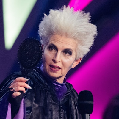 Marie-Agnes Strack-Zimmermann (FDP) hält eine Entschuldigung nach ihrer Rede bei der Verleihung des ‚Ordens wider den tierischen Ernst‘ des Aachener Karnevalsvereins (AKV) für unangebracht.