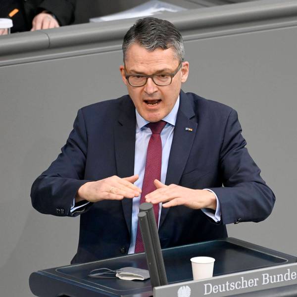 Roderich Kiesewetter in einer Sitzung des Deutschen Bundestages im Reichstagsgebäude, Berlin (Archivbild).