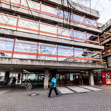 Sanierungsbedürftig ist die Zentralbibliothek.