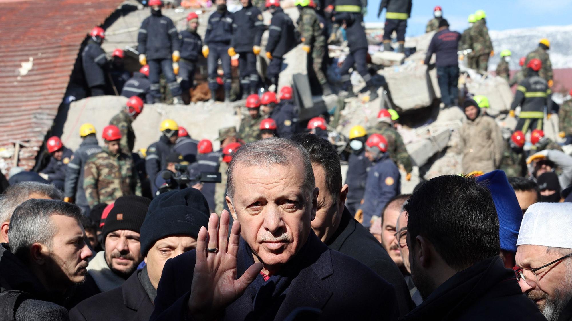 Der türkische Präsident Recep Tayyip Erdogan bei seinem Besuch in Kahramanmaras im Südosten der Türkei.