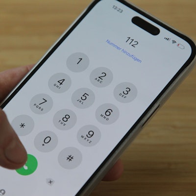 Notfall Symbolbild Telefon Feuerwehr 112