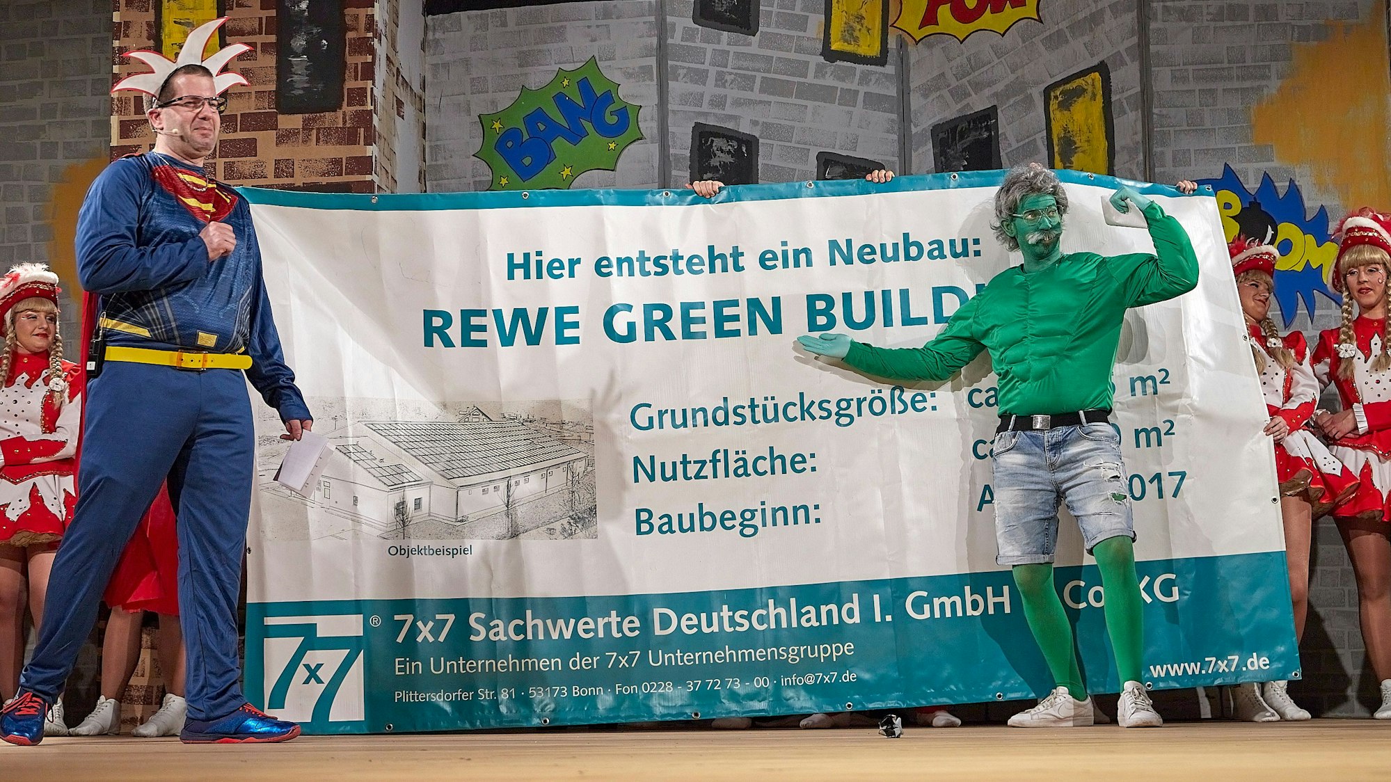 Ein altes Plakat für einen Supermarkt-Bau kam wieder zum Vorschein.