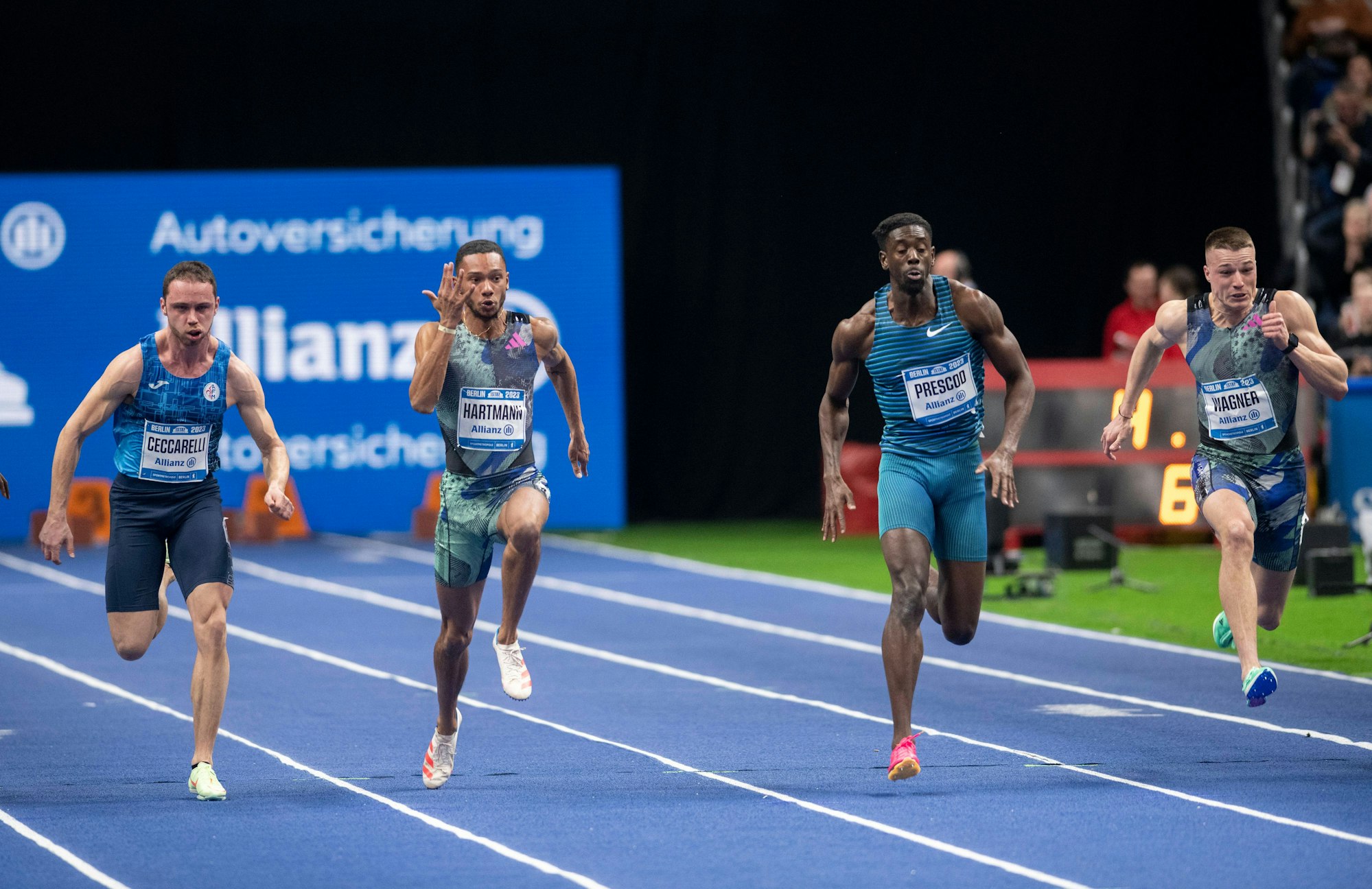 10.02.2023, GER, Leichtathletik, ISTAF Indoor 2023, 60 Meter Sprint Samuele Ceccarelli Italien, li., Joshua Hartmann Deutschland, 2.v.l., Reece Prescod Großbritannien, 2.v.r., Julian Wagner Deutschland, re. Berlin Mercedes-Benz Arena Deutschland Berlin *** 10 02 2023, GER, Athletics, ISTAF Indoor 2023, 60 Meter Sprint Samuele Ceccarelli Italy, li , Joshua Hartmann Germany, 2 v l , Reece Prescod Great Britain, 2 v r , Julian Wagner Germany, re Berlin Mercedes Benz Arena Germany Berlin