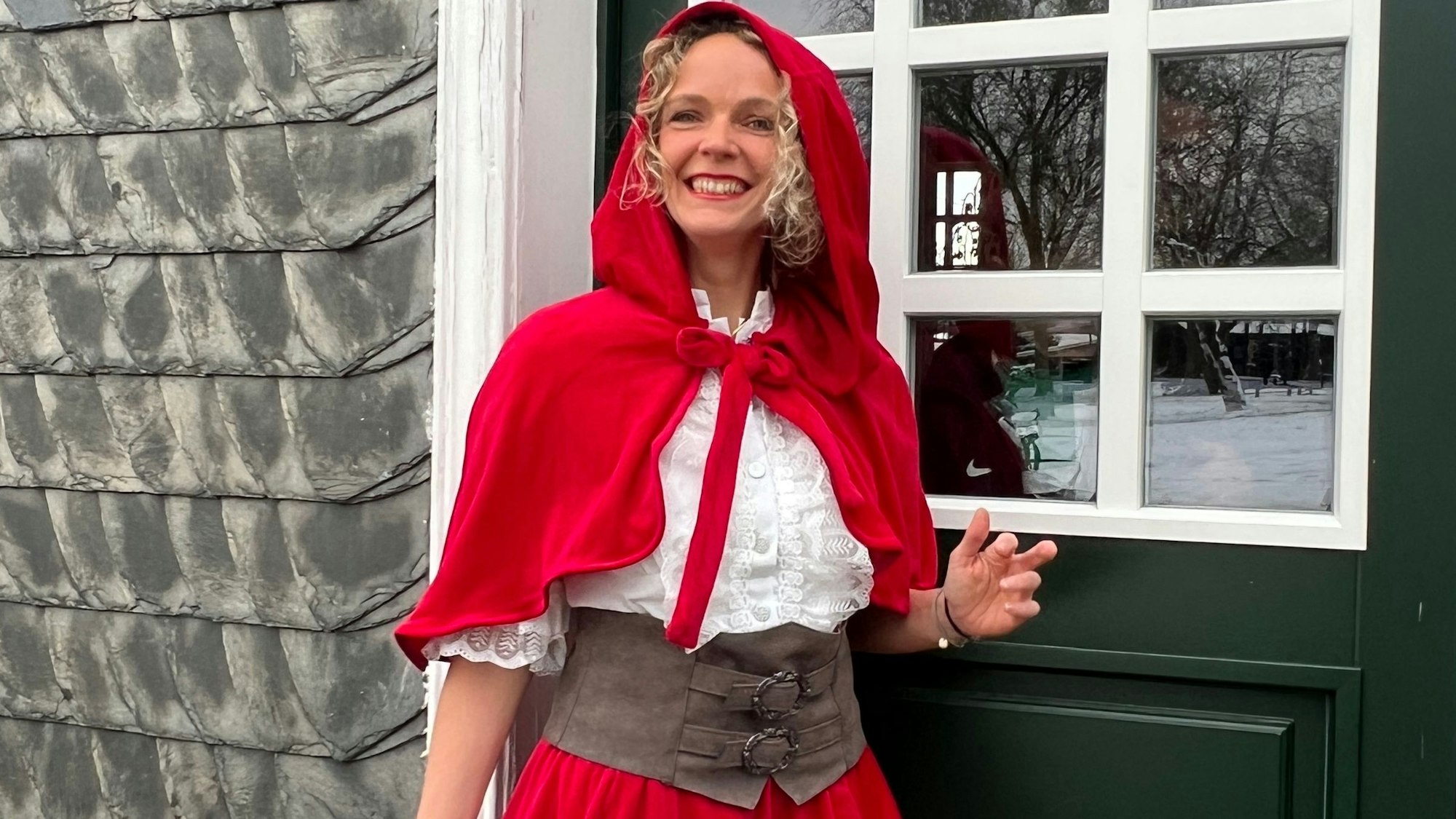 Lisa Harmann als Rotkäppchen.