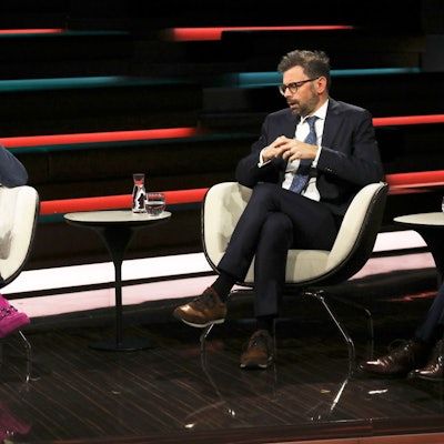 Juli Zeh (l.) und Jens Marco Scherf bei Markus Lanz