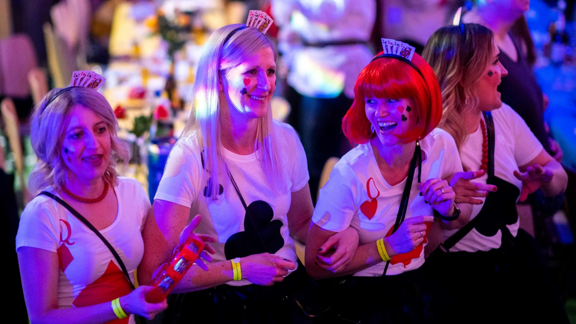 Gute Karten hatten die vier Frauen bei der Damensitzung in Weilerswist.