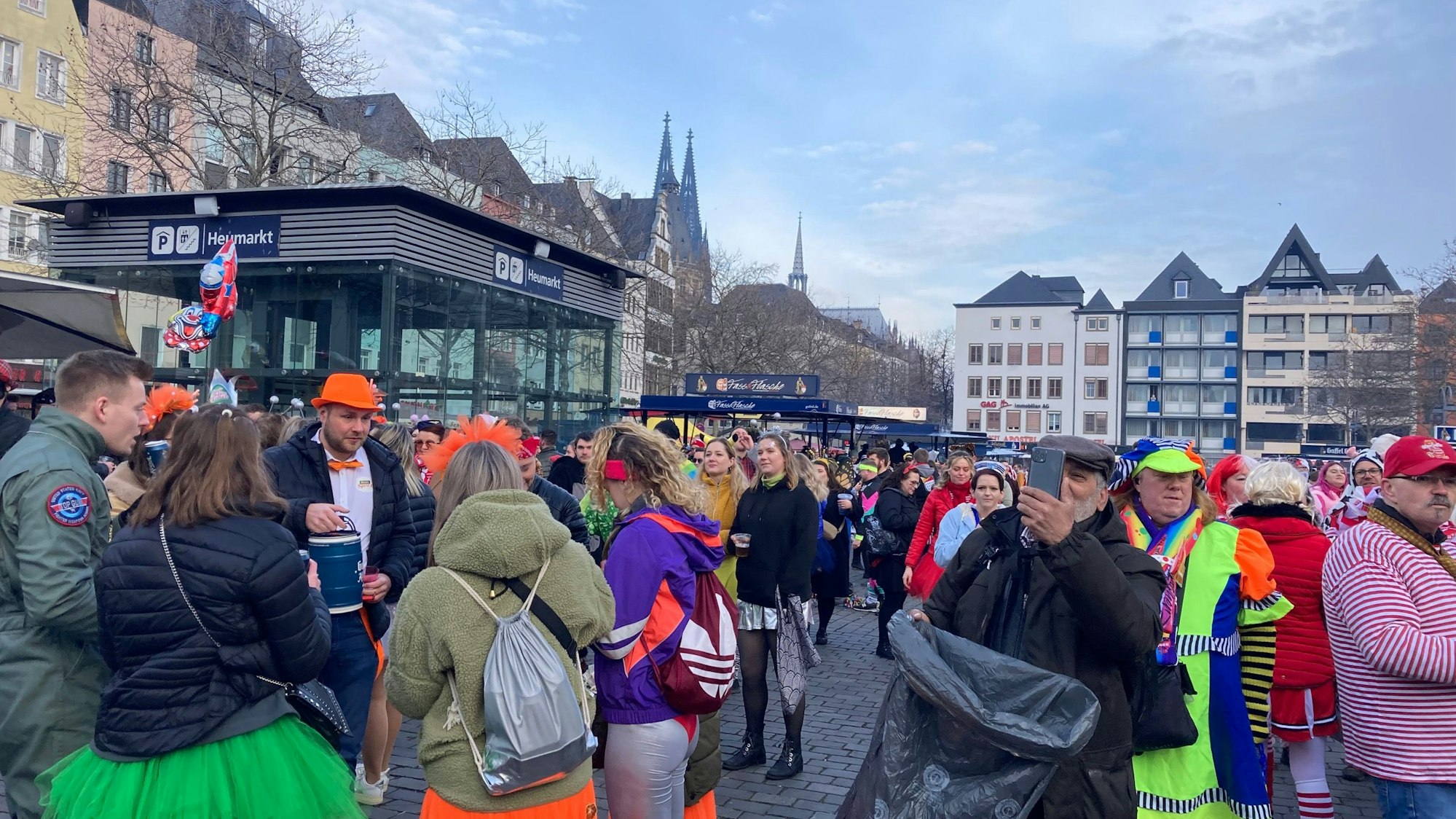 Jecke am Heumarkt, Weiberfastnacht