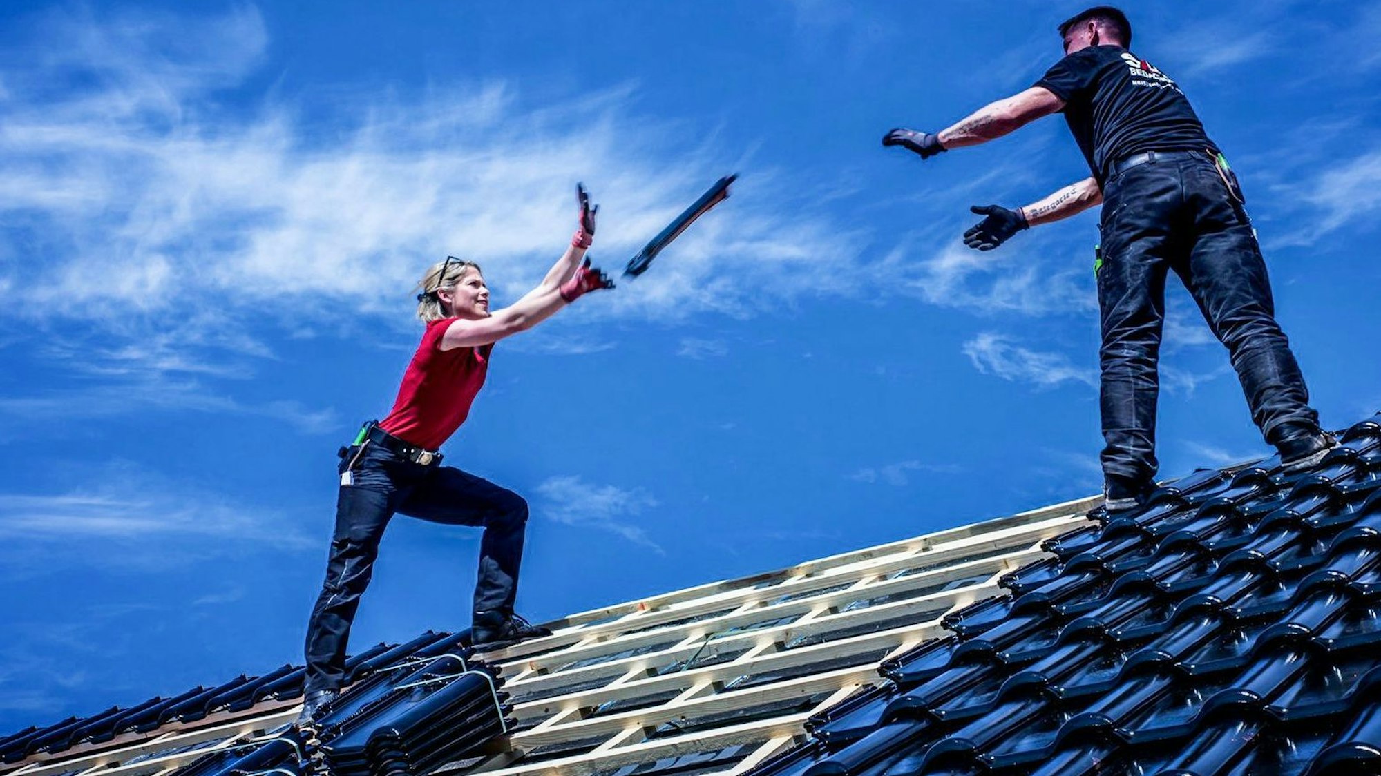 Die 33 Jahre alte Anna-Sophia Sahm besucht gerade die Dachdecker-Meisterschule und will die Prüfung im Oktober abschließen.