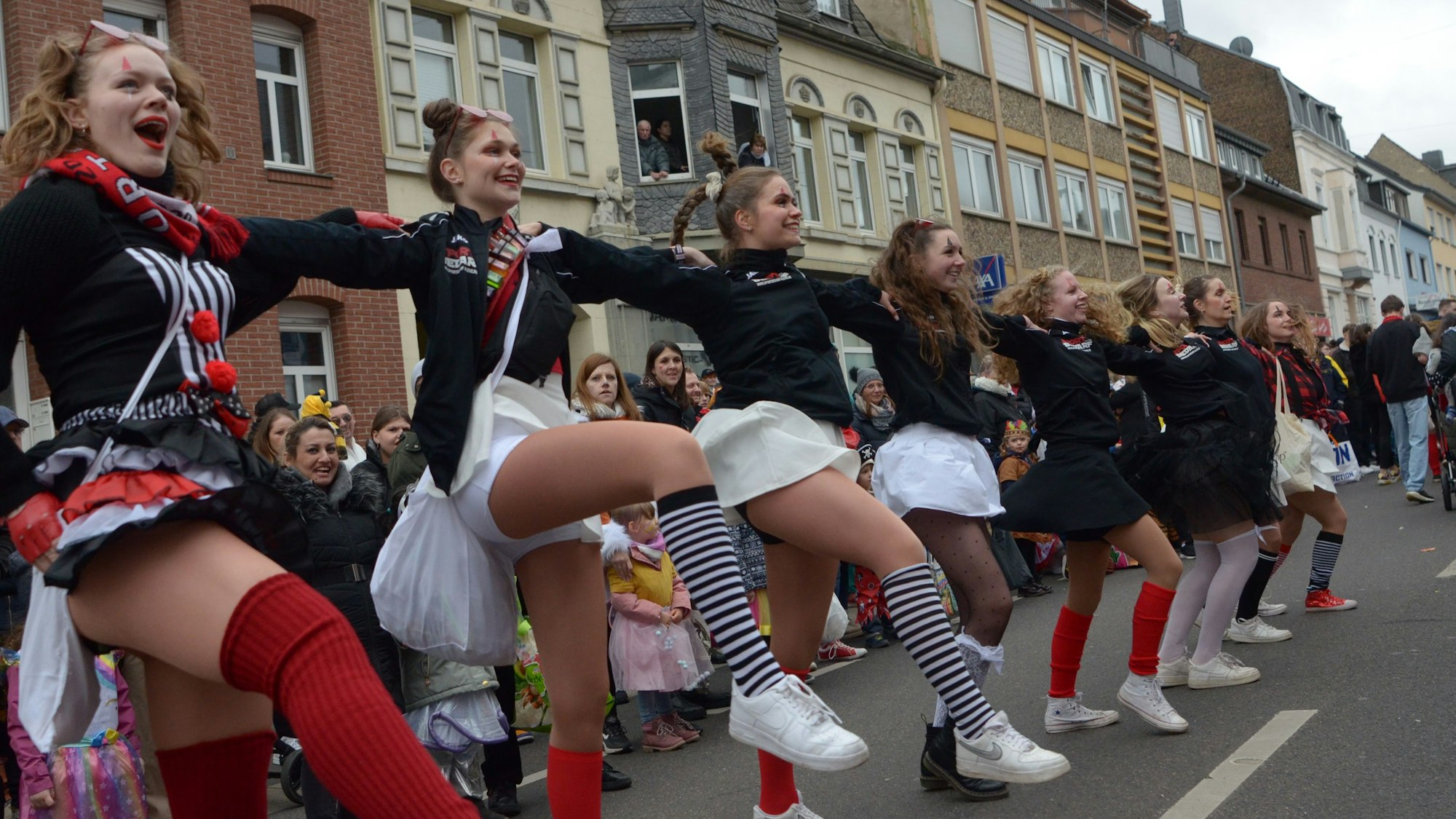 Applaus auf offener Szene erhielten die Tänzerinnen aus den Reihen des TuS Elsig für ihre Darbietungen.