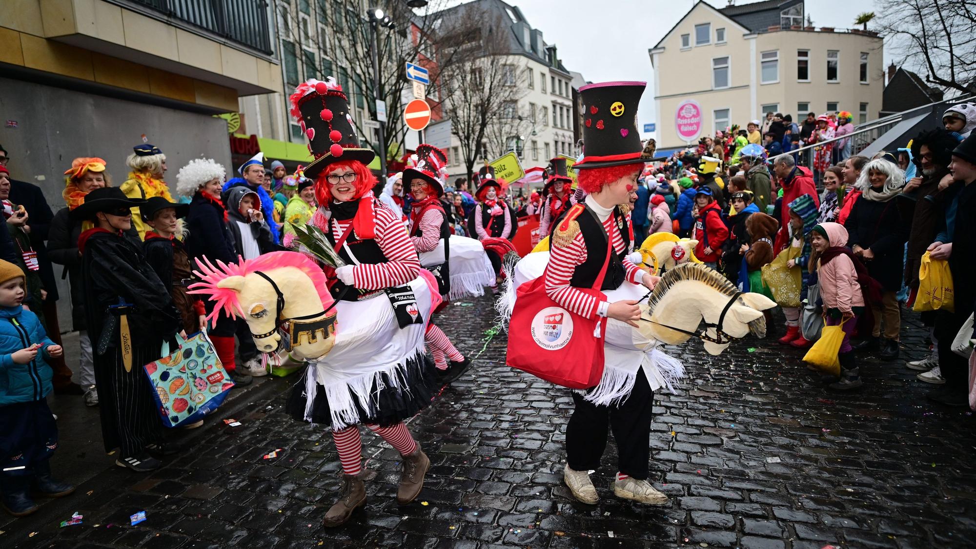 Die Schull- und Veedelzöch sorgten im TV für ungewöhnliche Bilder.
