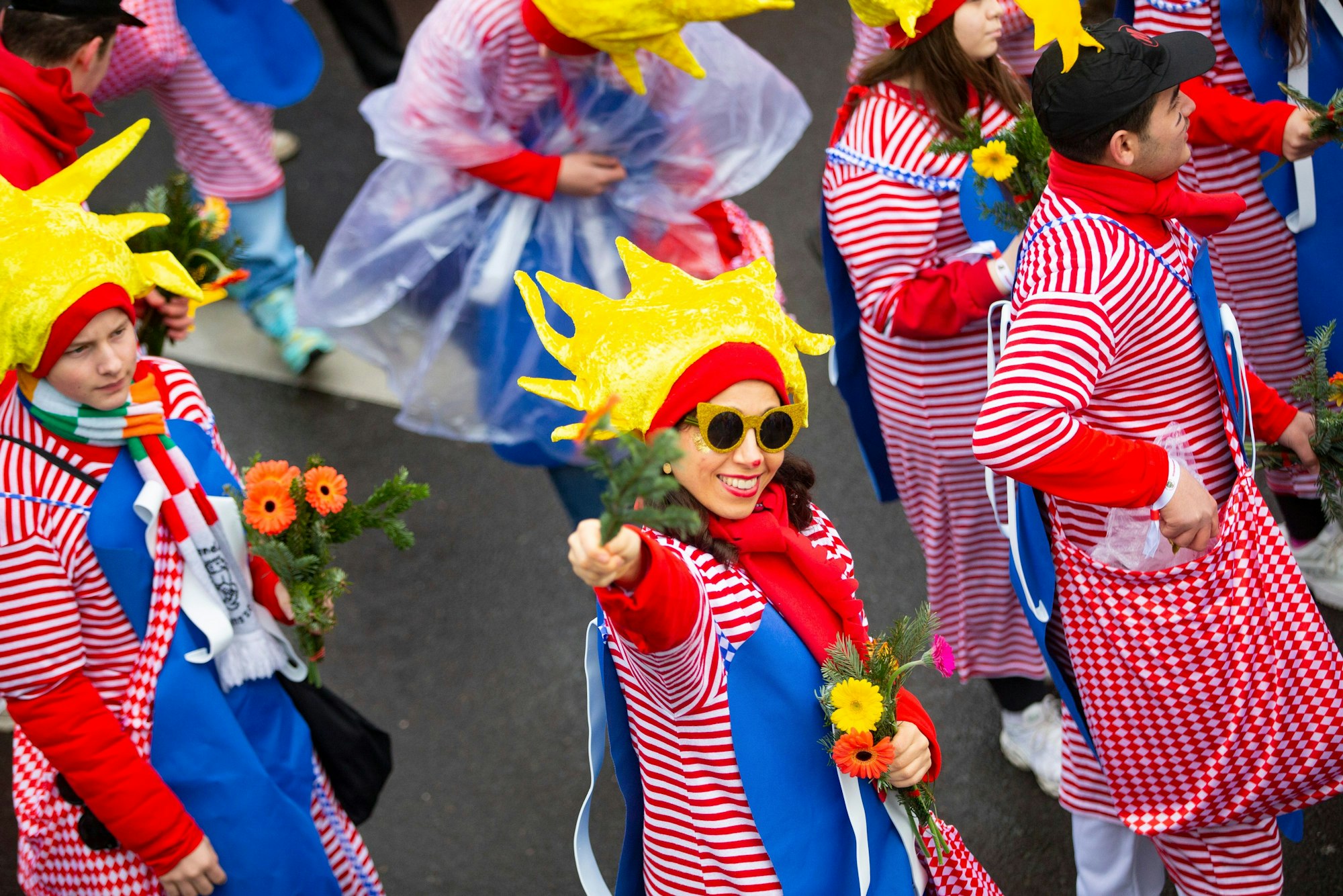 Die Hauptschule Bilderstöckchen eröffnete den Zug in Köln.