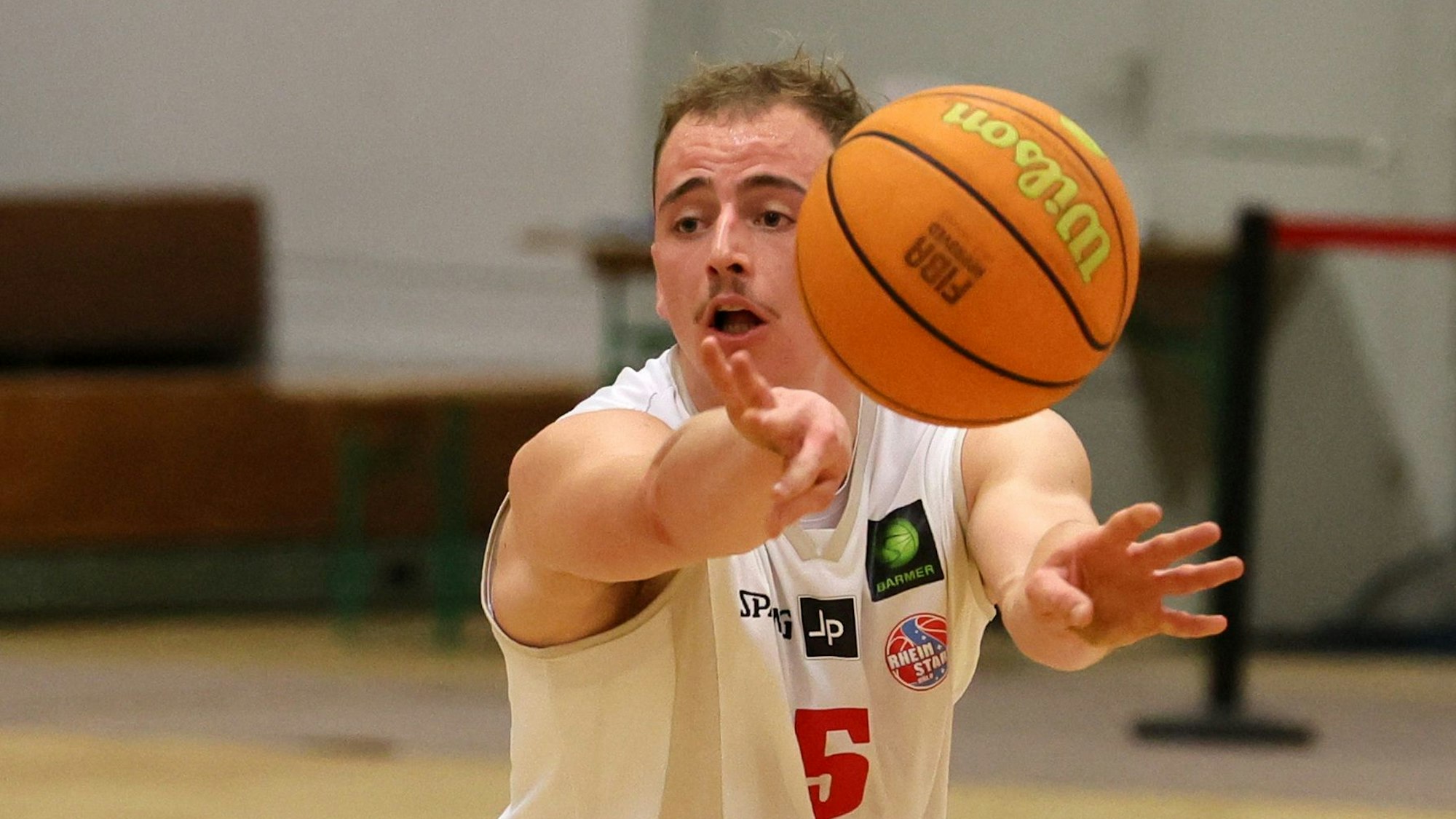 Rheinstars Köln vs. ISBB Baskets Wolmirstedt,
Basketball, BARMER 2. Basketball Bundesliga ProB, Rupert Hennen (Rheinstars), 17.12.2022, Herbert Bucco