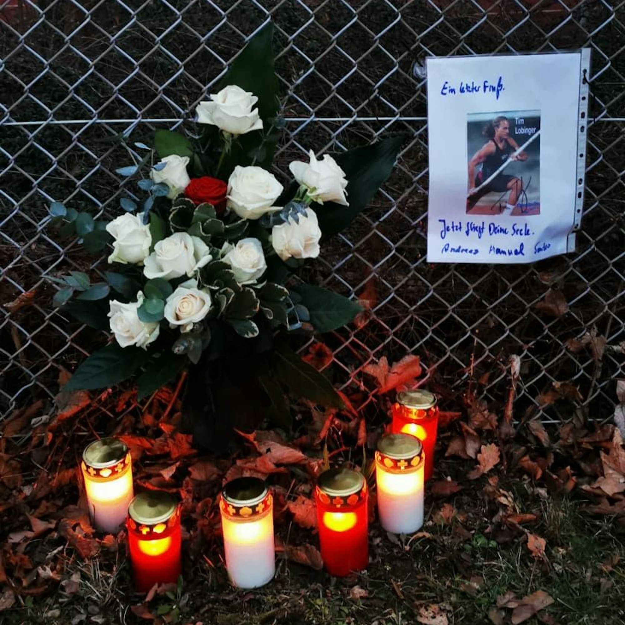 Gedenkstätte am Preuschoff-Stadion in Meckenheim.