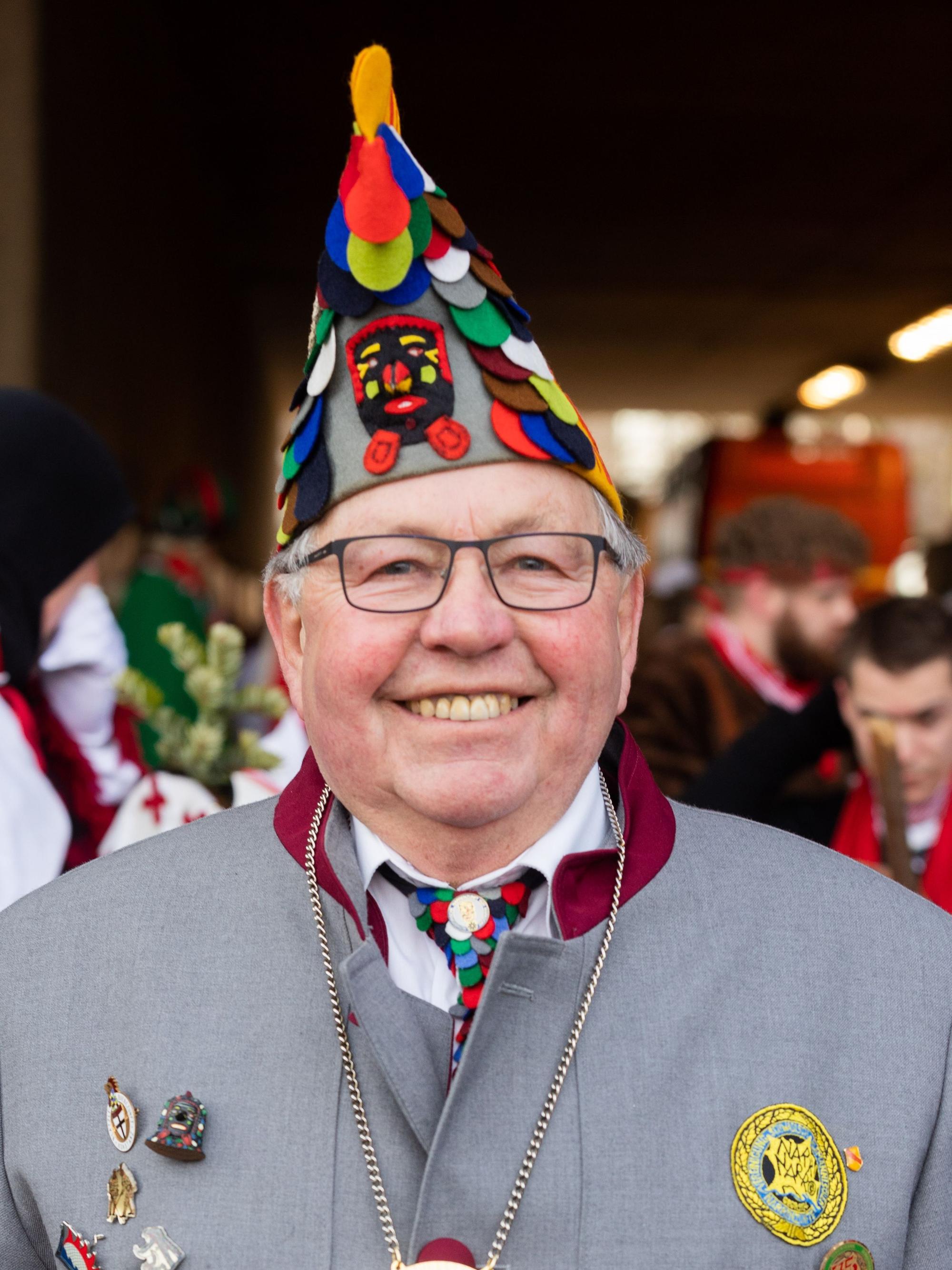 Ein Porträt von Otto Gäng, Vizepräsident der Vereinigung Schwäbisch-Alemannischer Narrenzünfte.