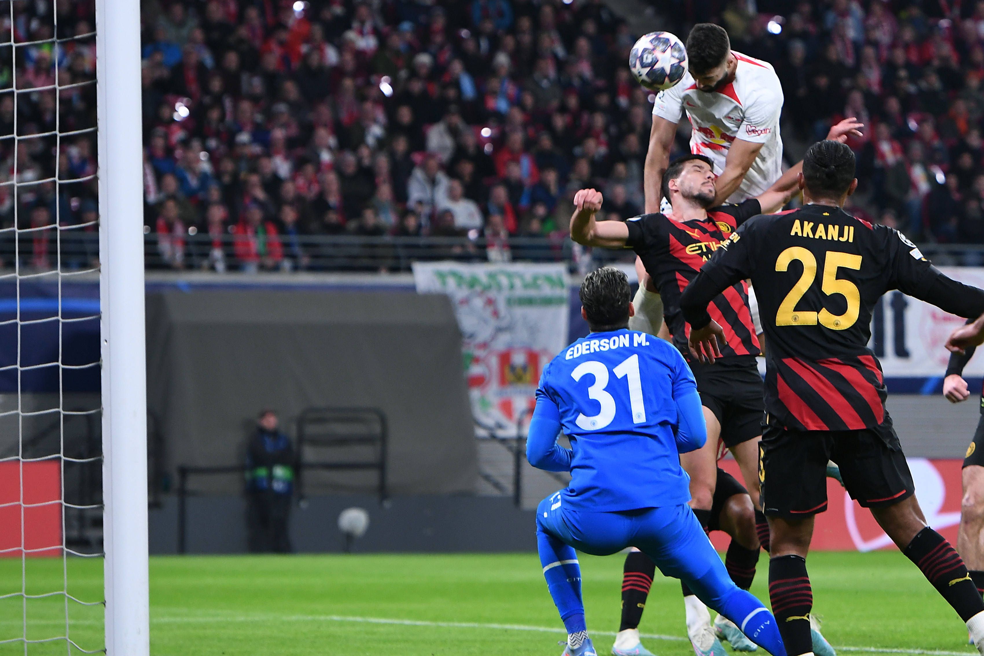 Das Tor zum 1:1 durch Josko Gvardiol für Leipzig in der Champions League.