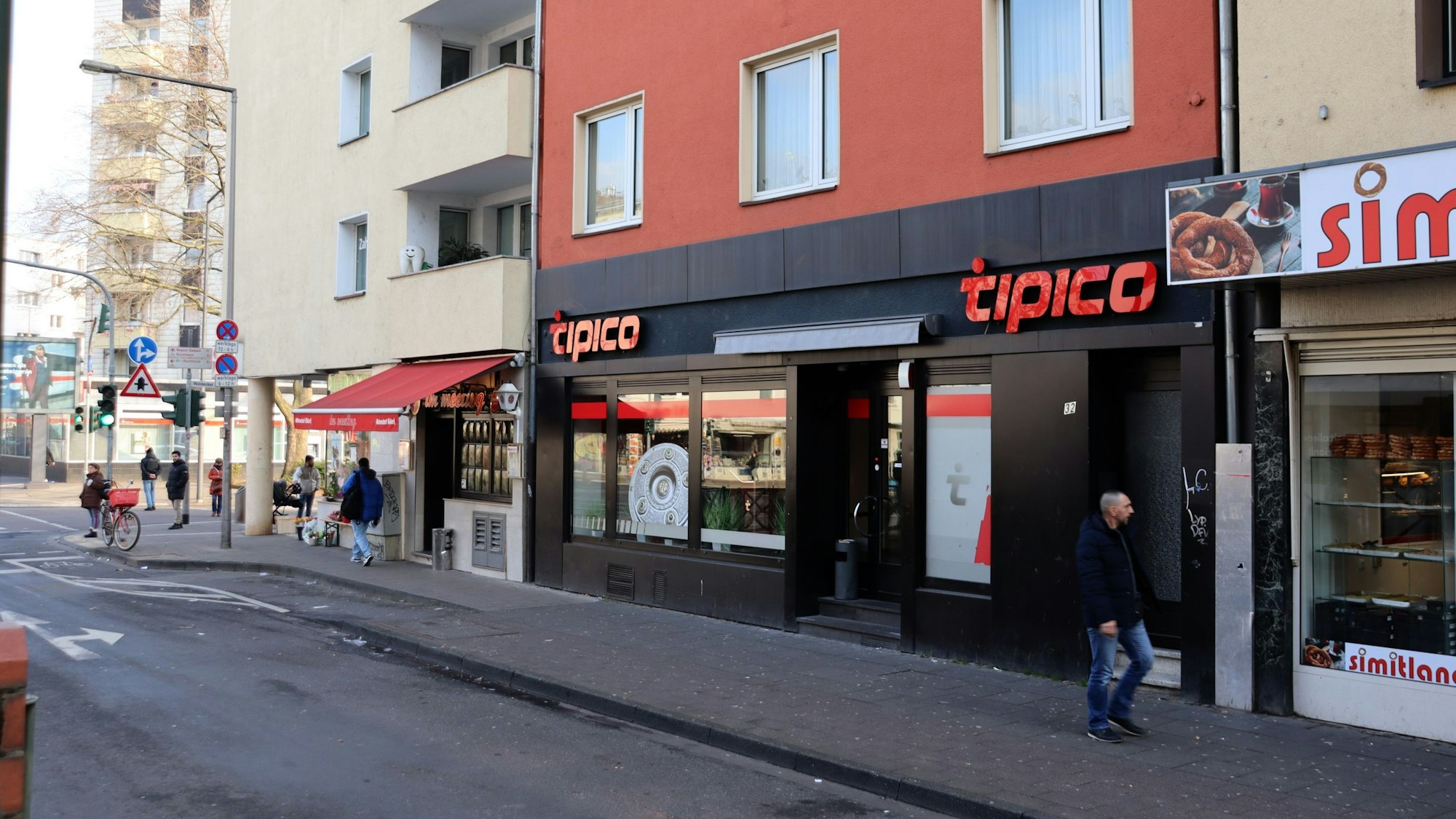 Ein Wettbüro in Buchforst. Die Stadt befindet sich noch im Rechtsstreit mit einem Betreiber.