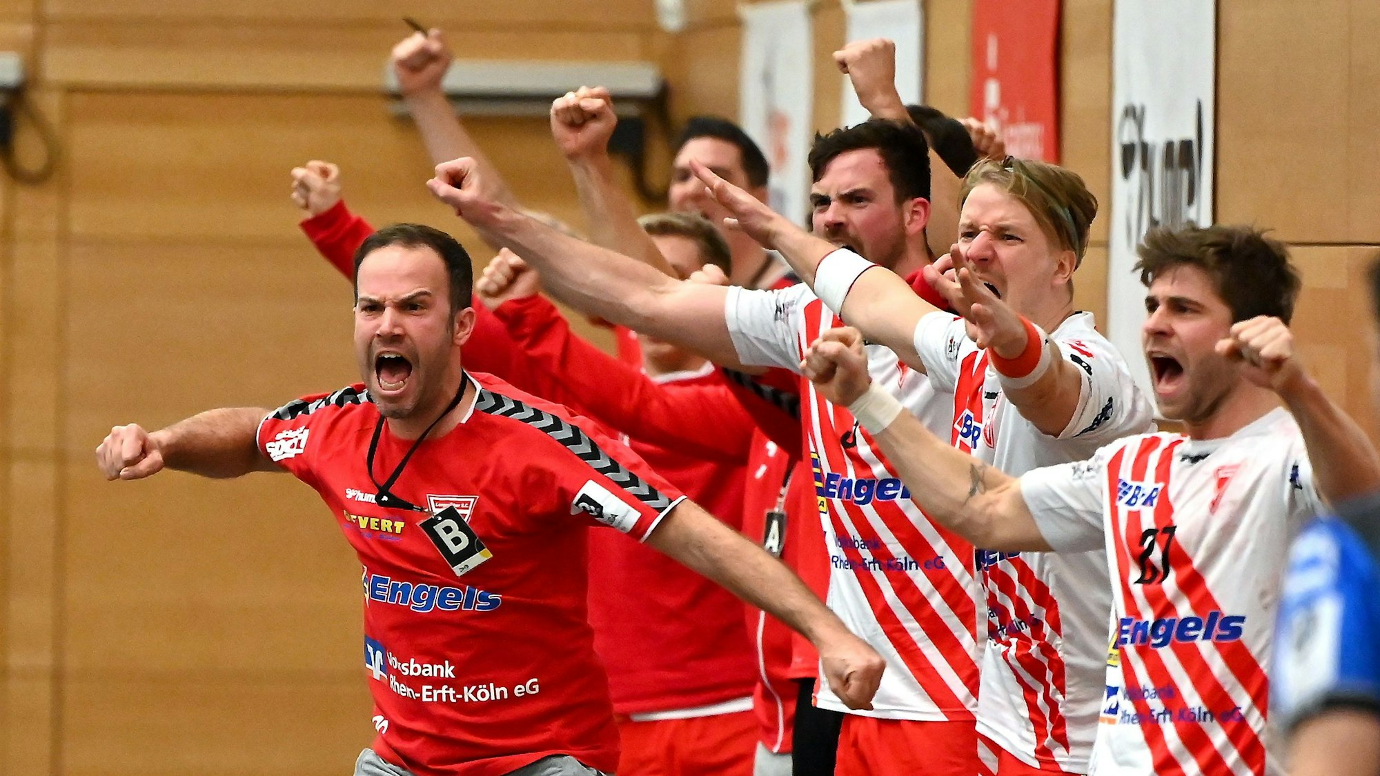 10.02.2023, Handball-Longericher SC Köln-HSG Krefeld
links: TR: Christian Stark (Longerich)
Foto: Uli Herhaus