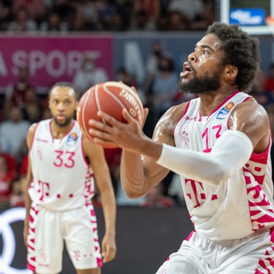 04.06.2022, Bayern, München: Basketball:  Javontae Hawkins von den Telekom Baskets Bonn am Ball.