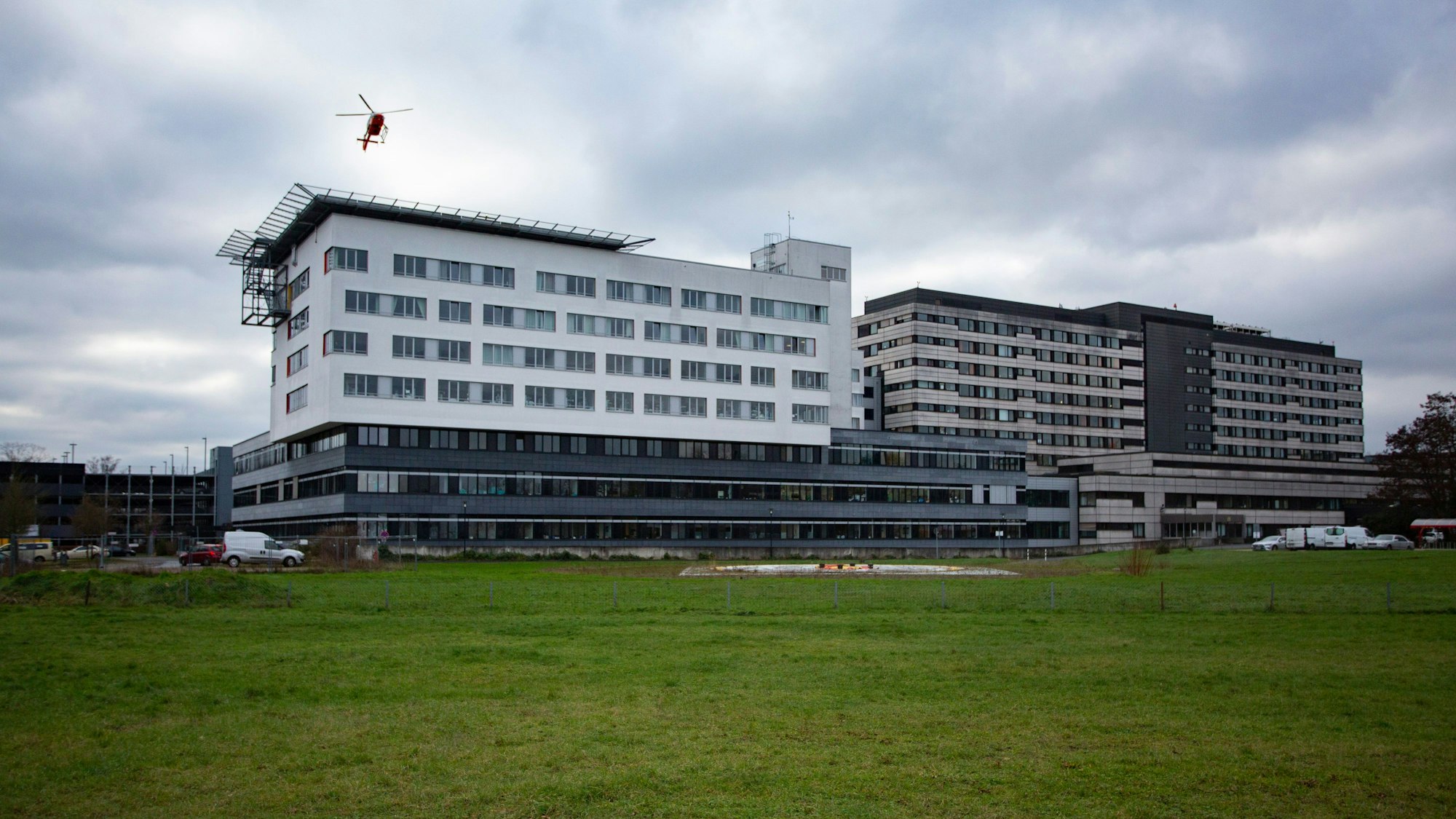 Am Klinikum Merheim sollen künftig alle Leistungen der städtischen Kliniken gebündelt werden.