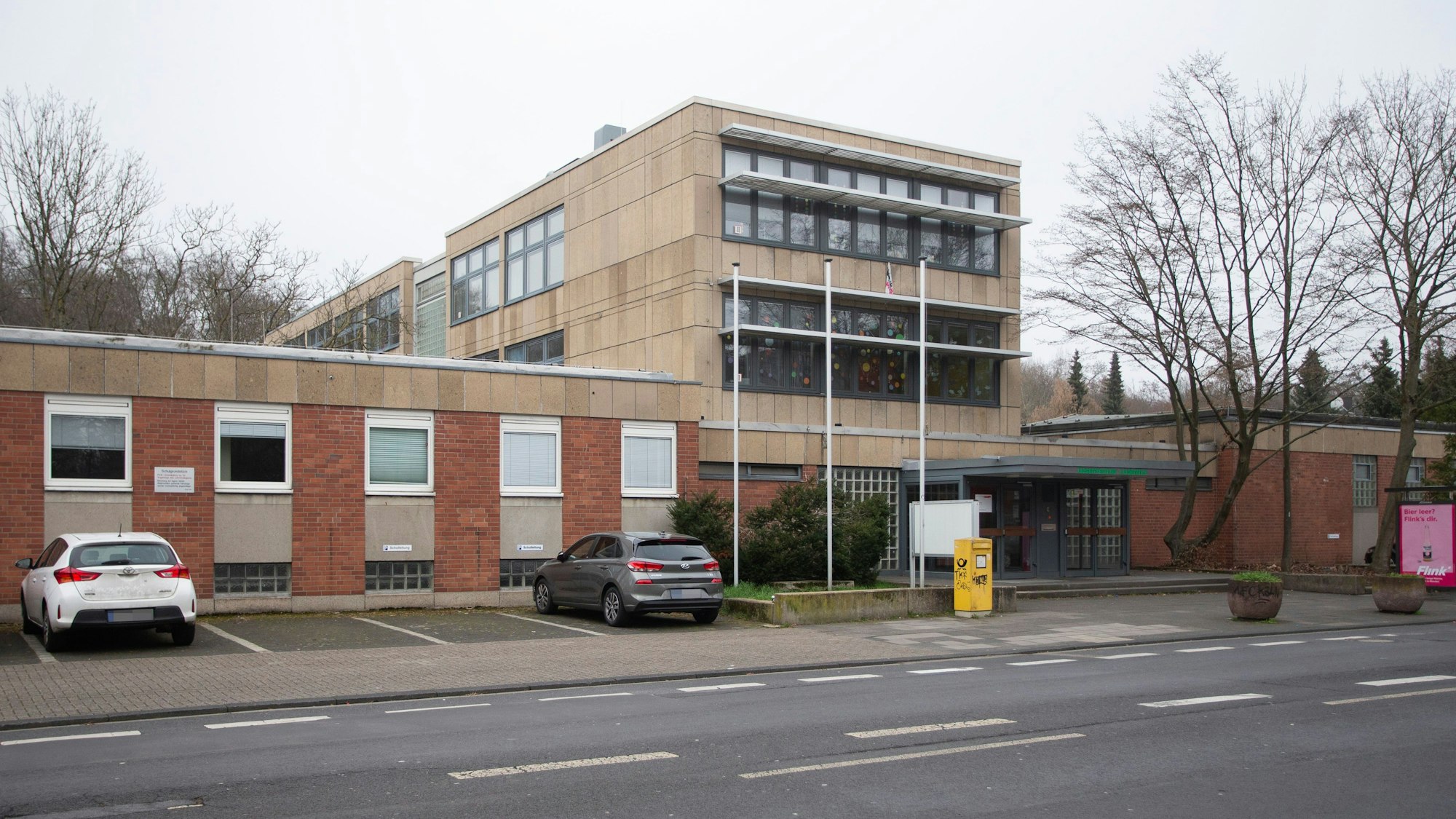 Die Gesamtschule Lindenthal an der Berrenrather Straße 488.