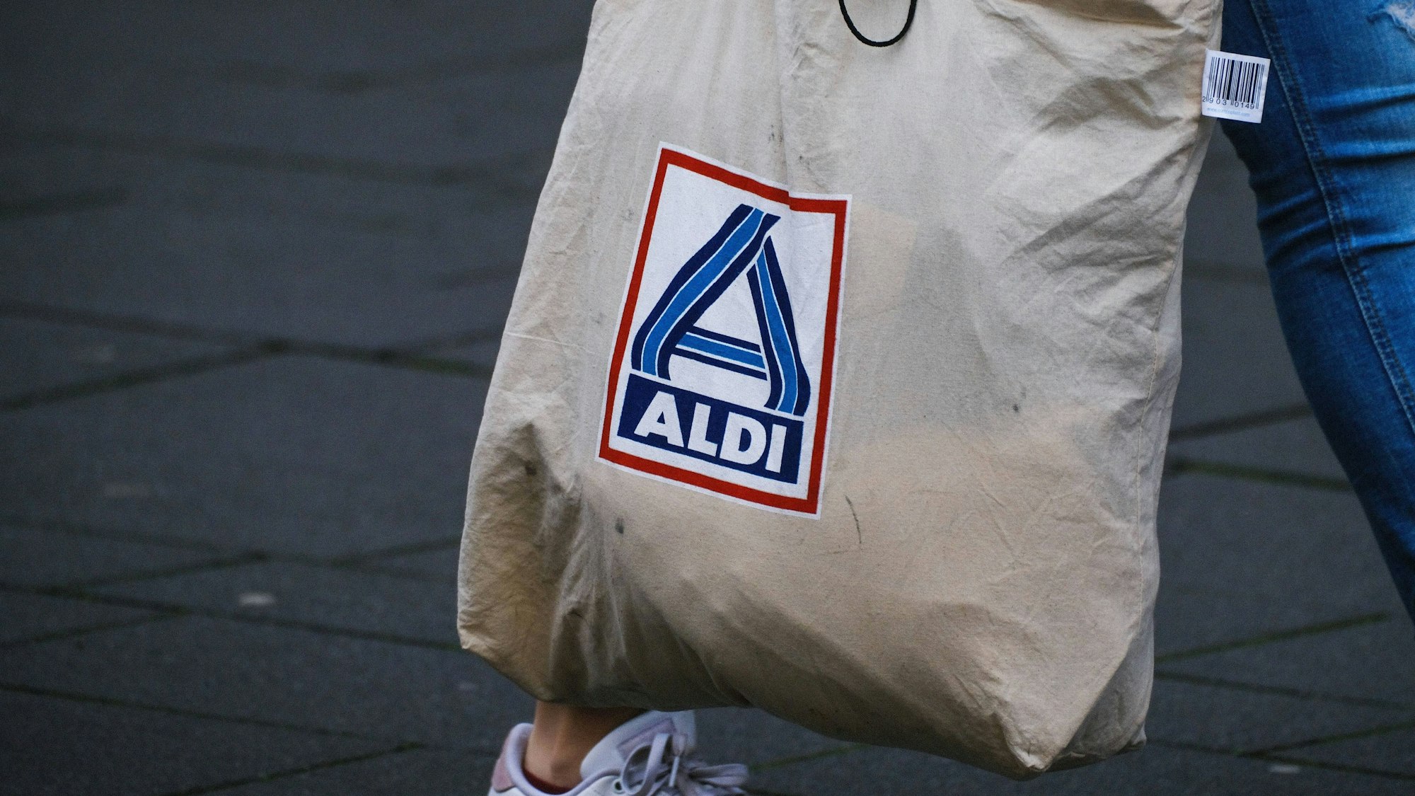 Aldi Nord Einkaufstasche Baumwolltasche Stofftasche Tragetasche Einkaufen shopping shoppen Lebensmittel Discounter Supermarkt Hilden Nordrhein-Westfalen Deutschland