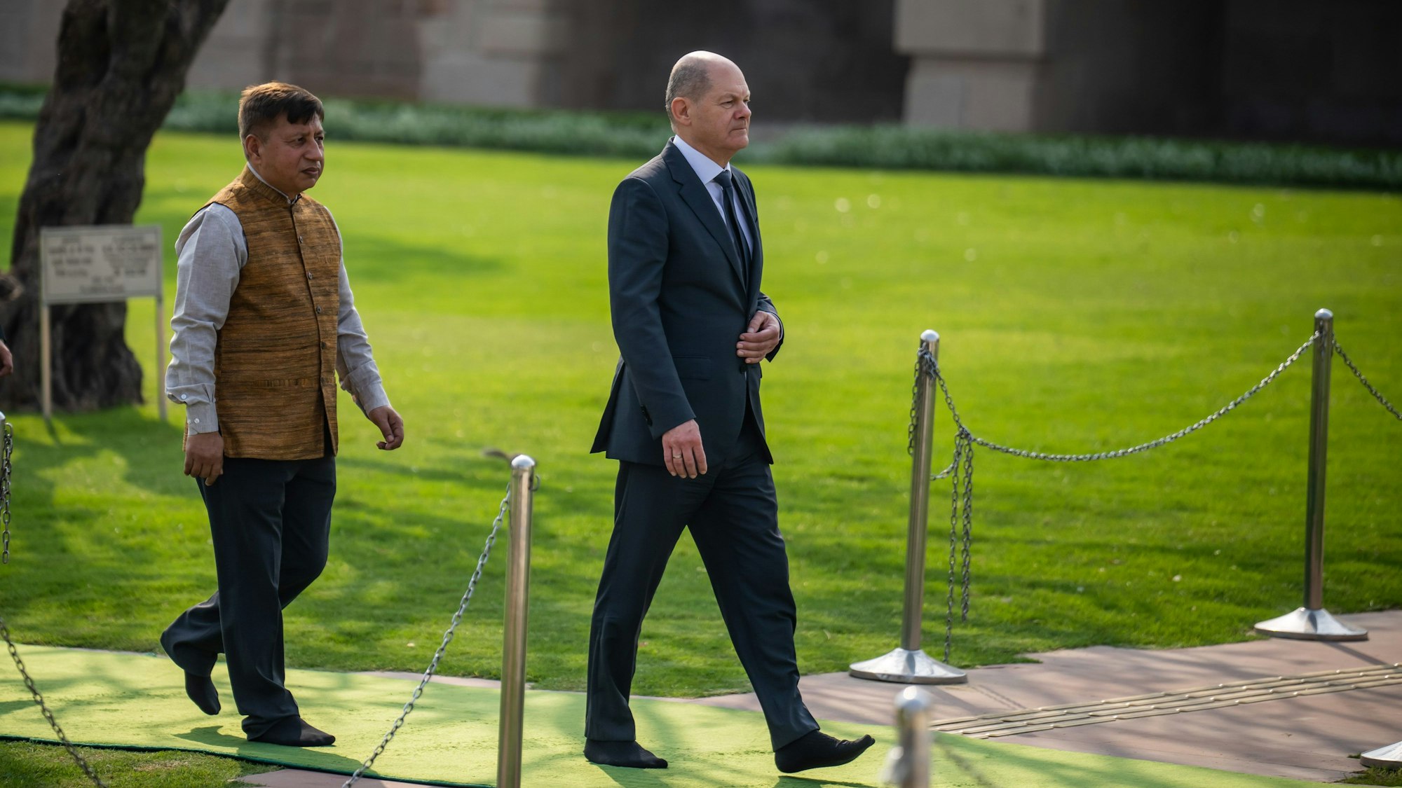 Scholz besucht zum ersten Mal Indien.