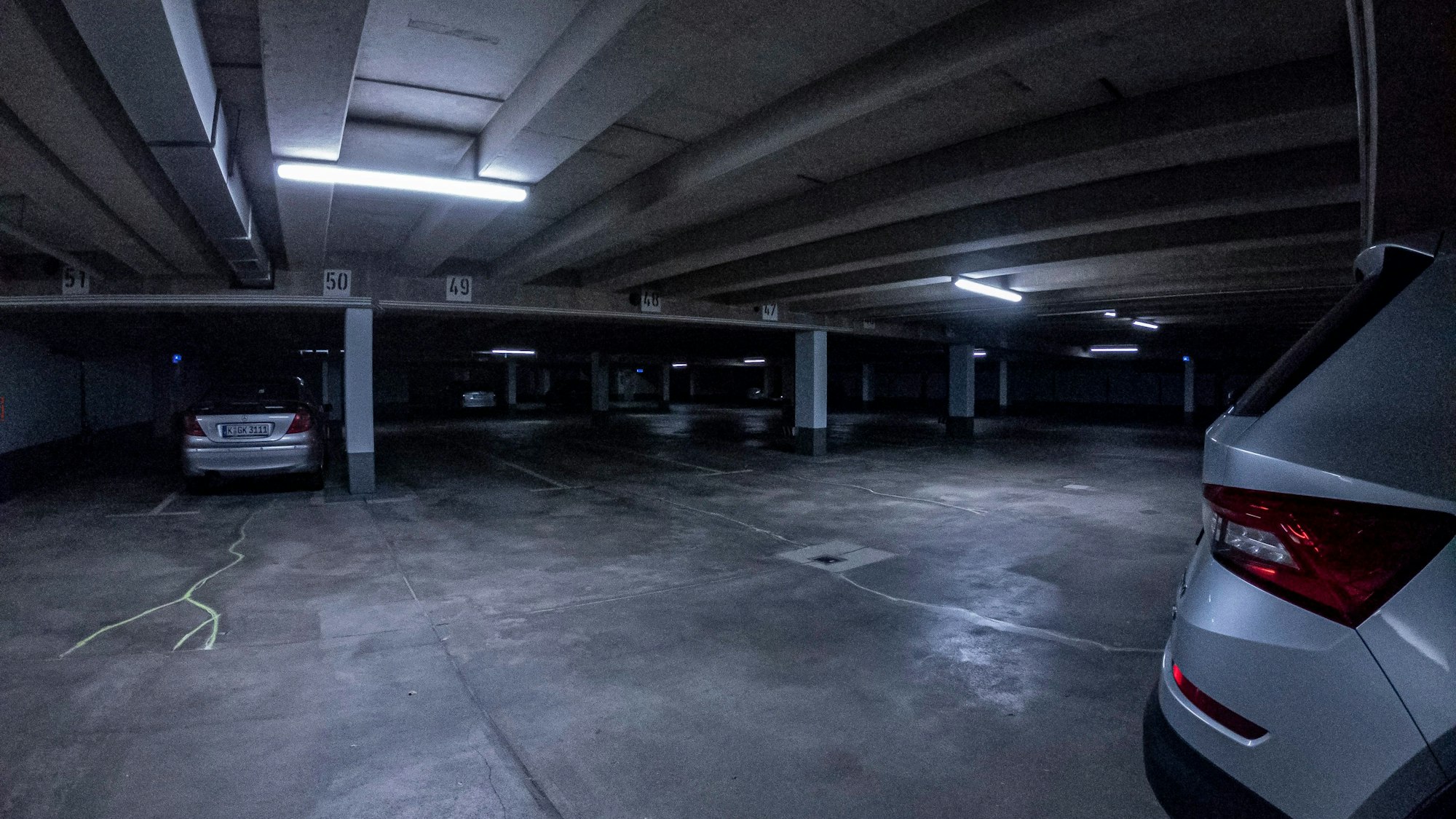 Eine Tiefgarage in der Kölner Innenstadt.