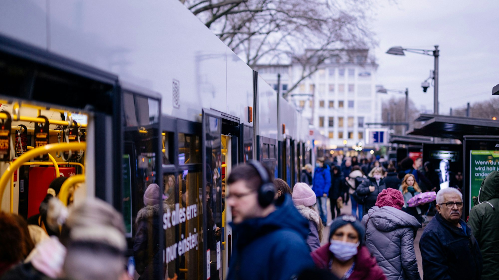 Bei zahlreichen Linien wird die Taktung ausgedünnt, manche fahren nur mit Einschränkungen.