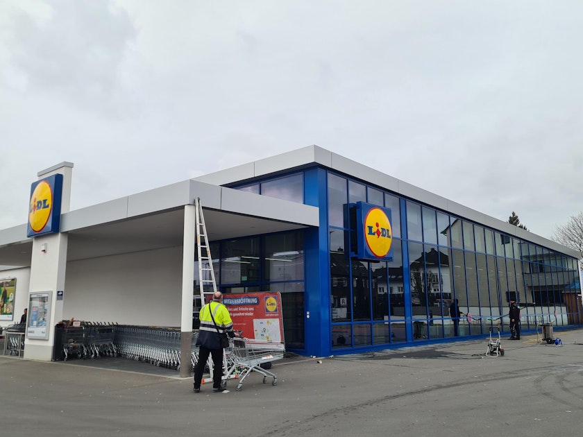 Kerpen: Lidl eröffnet nach Umbau wieder – Das ist alles neu - Rundschau ...