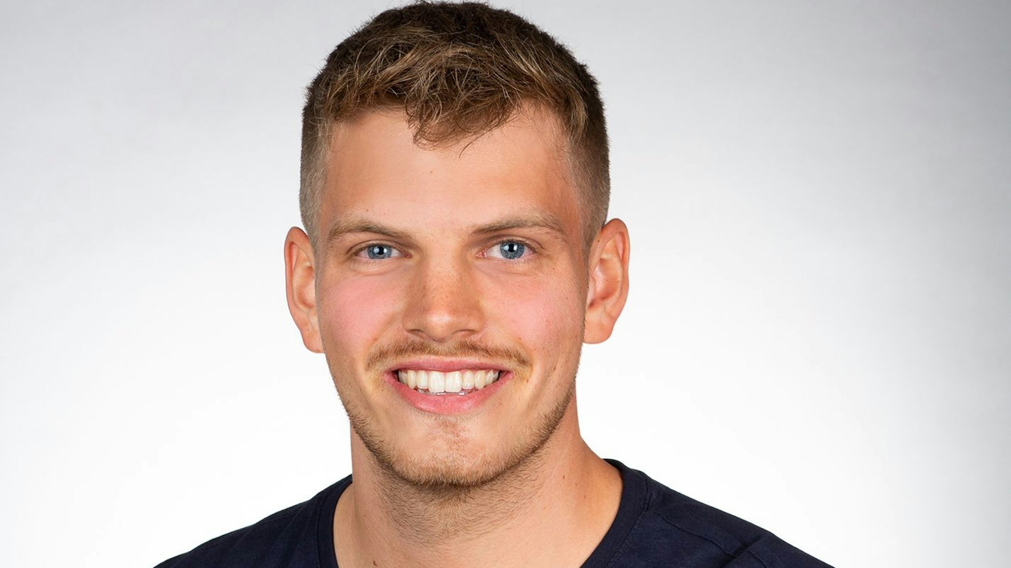 Porträt eines jungen Mannes