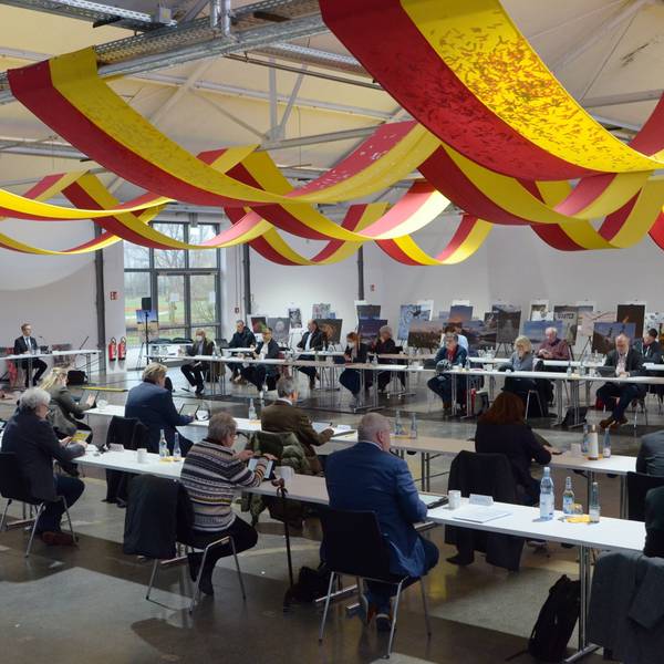 Sitzung des Euskirchener Stadtrats im Wohnraum in der Alten Tuchfabrik