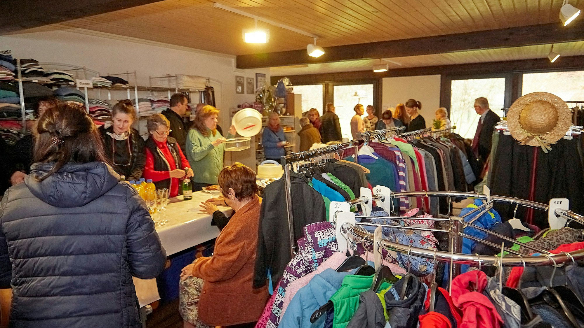 Die neue Kleiderkammer der Heimbachhilfe.
