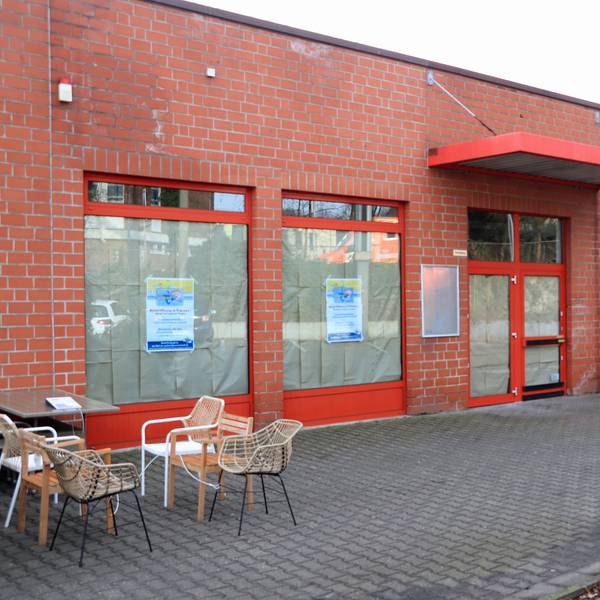 Das Foto zeigt die ehemalige ATU-Filiale an der Dürener Straße in Frechen. Am 1. April öffnet dort ein Fachgeschäft.
