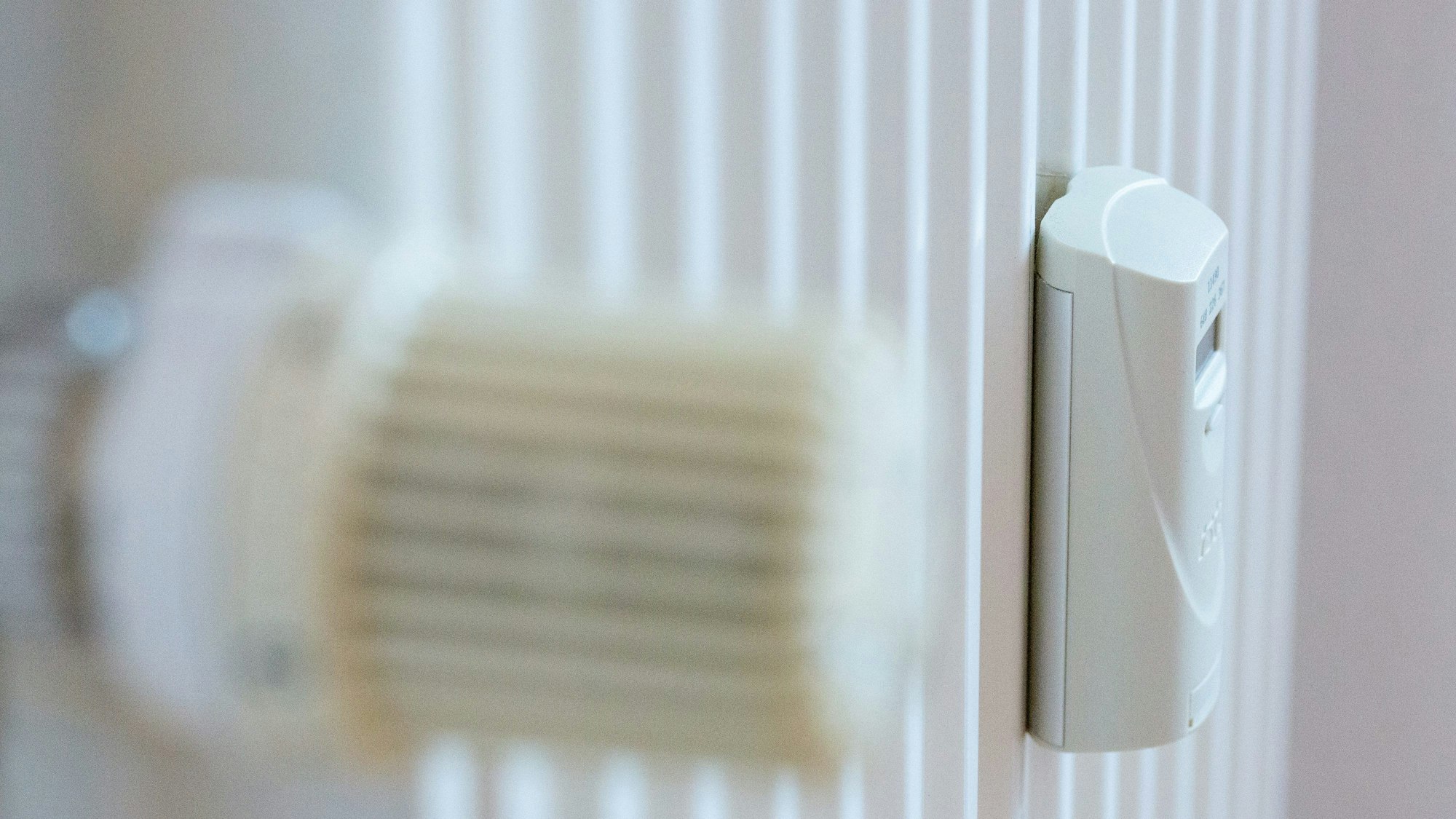 Bei den ab März von den Versorgern abzurechnenden Energiepreisbremsen für Strom und Gas gibt es je nach Ausgangstarif starke Unterschiede beim Zuschussbedarf.