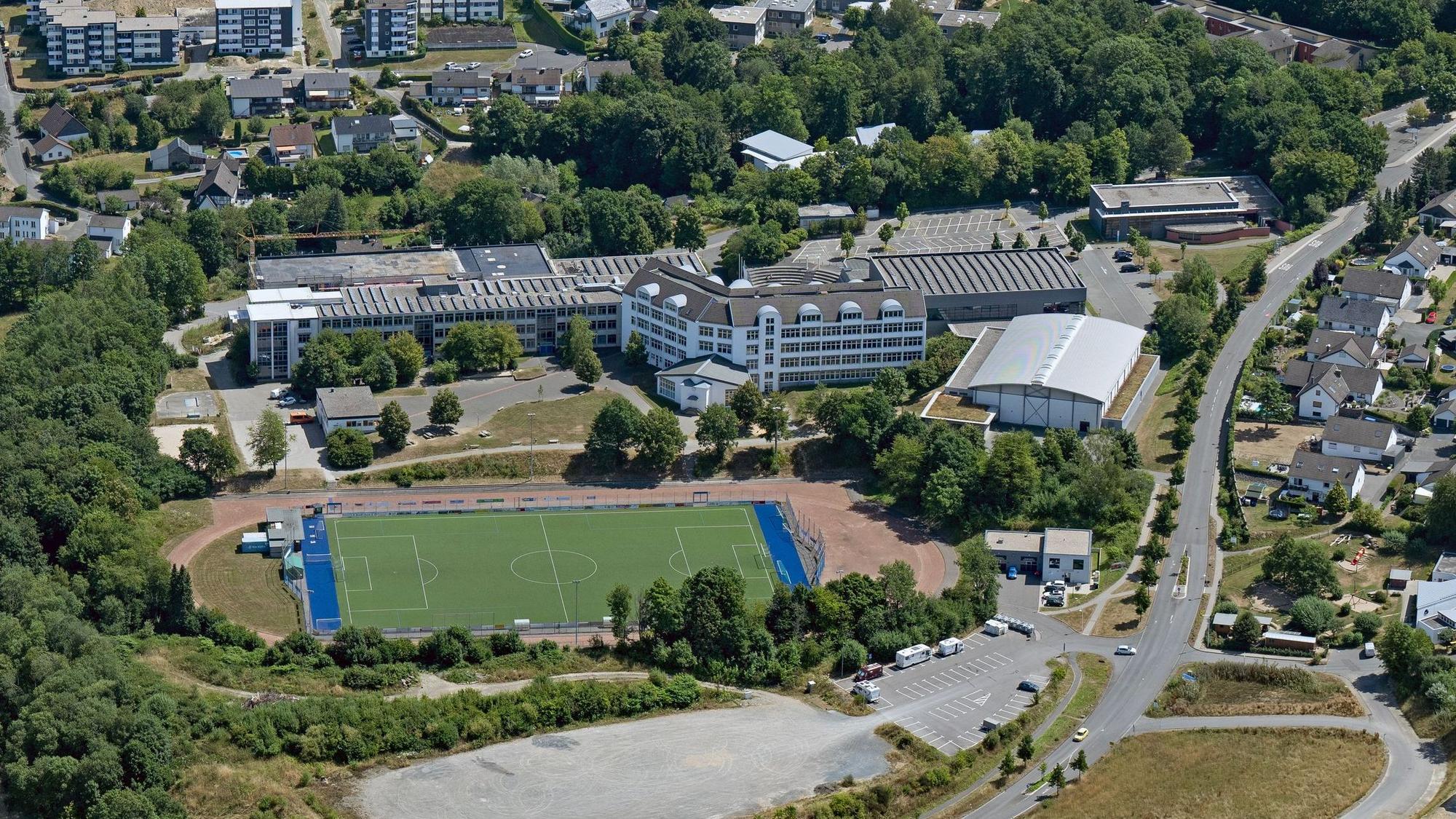 Luftbild der Schulgebäude in Nümbrecht