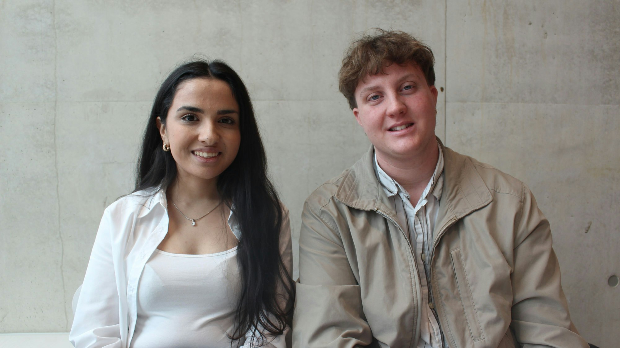 Dijle Ograk (l.)  und Janne Tim Hanquet wollen Erzieher werden.