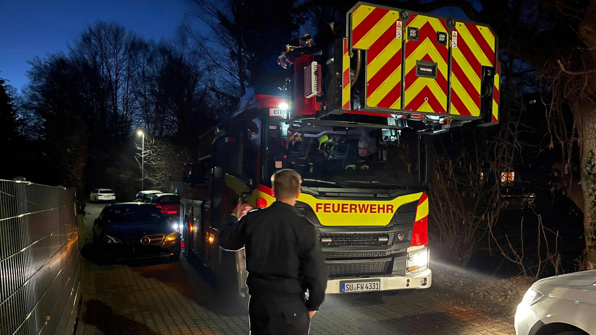 Kontrollfahrt mit dem Eitorfer Ordnungsamt und der Drehleiter der Feuerwehr.