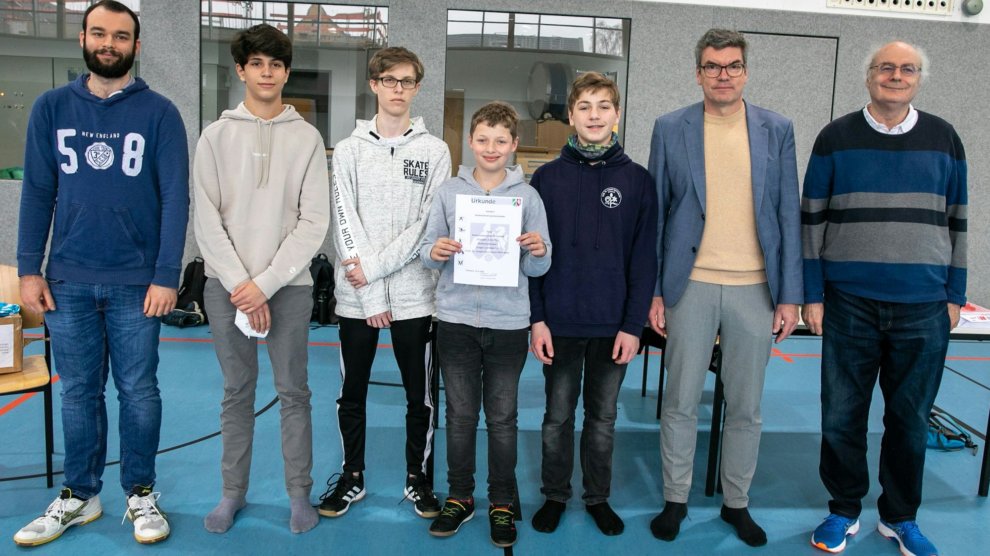 Das Sankt-Joseph-Gymnasium stellte bei der Kreismeisterschaft die Sieger in der Wettkampfklasse I.