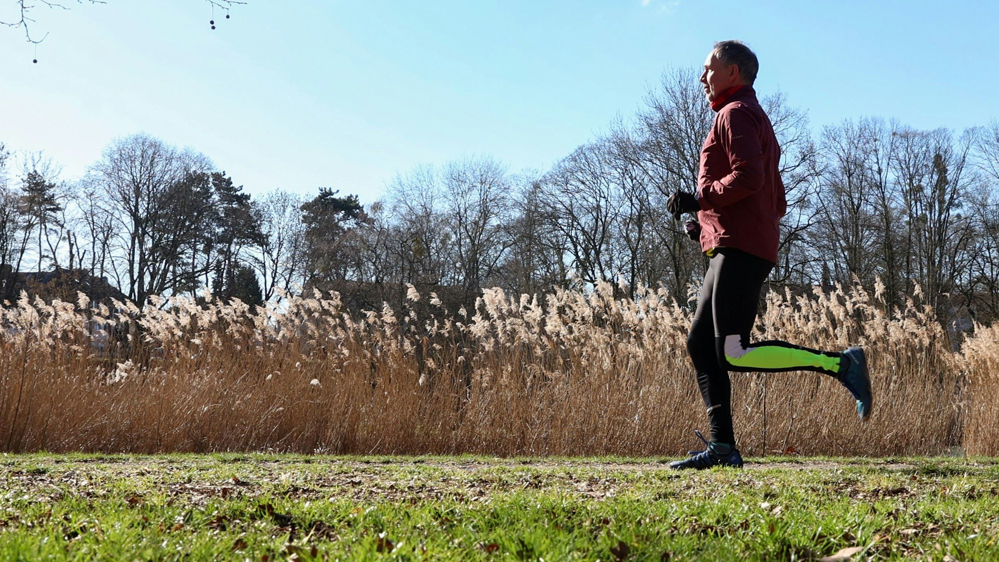 Der Kölner Laufprofi Christoph Falkenroth im Klettenbergpark.