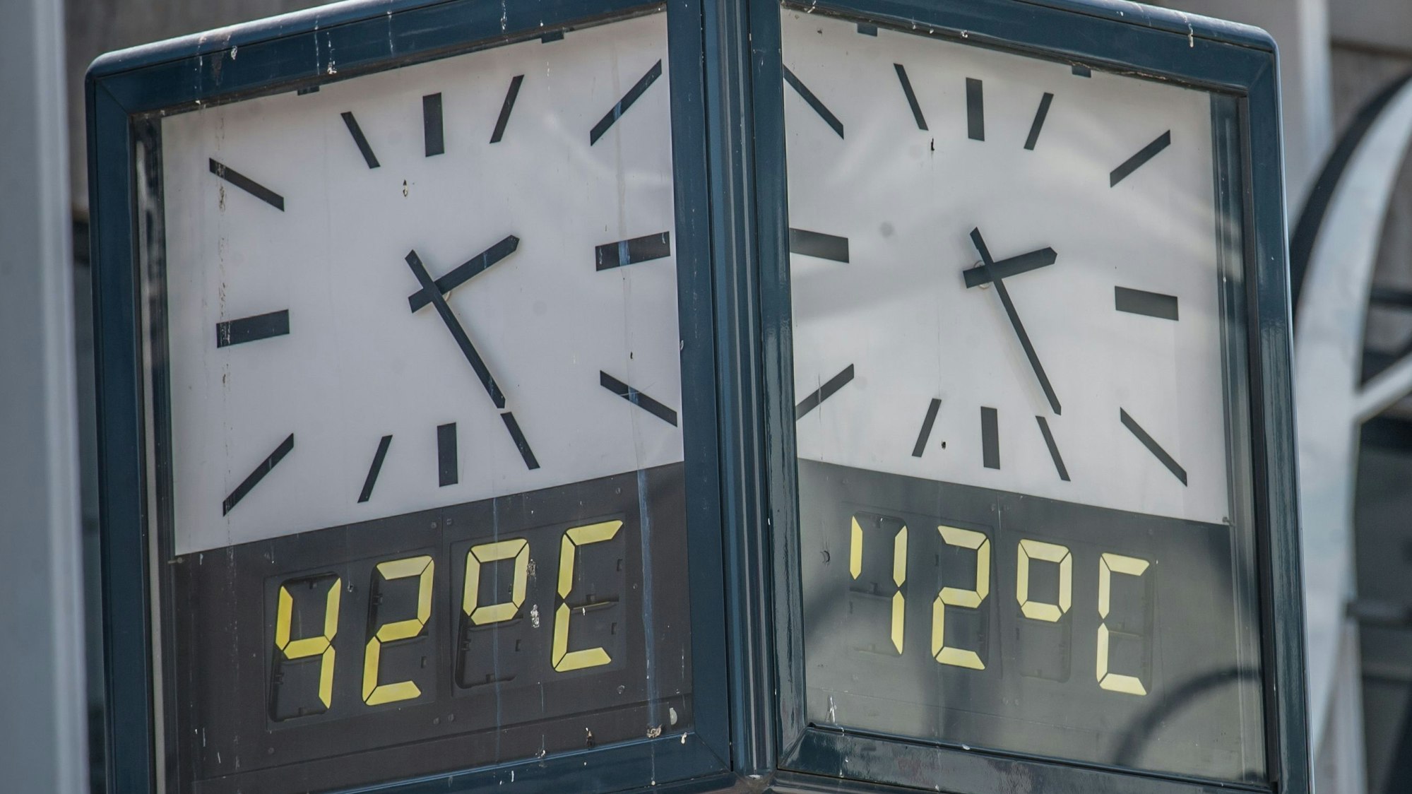 Hitze in der Leverkusener City, 42°