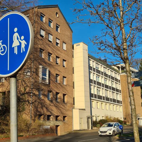 Auf dem Foto ist das Kloster der Salvatorianerinnen in Kerpen-Horrem. Es soll zu einem „Haus der Bildung“ werden.