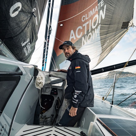 Boris Herrmann · hier bei einem Hafenrennen · segelt mit seinem Team Malizia das 14. Ocean Race. Herrmann führt bei seiner Ocean-Race-Premiere den Neubau «Malizia · Seaexplorer» ins Rennen. (zu dpa: «The Ocean Race: Boris Herrmann sieht Siegchancen auf Königsetappe») Foto: Antoine Auriol/Team Malizia/dpa +++ dpa-Bildfunk +++