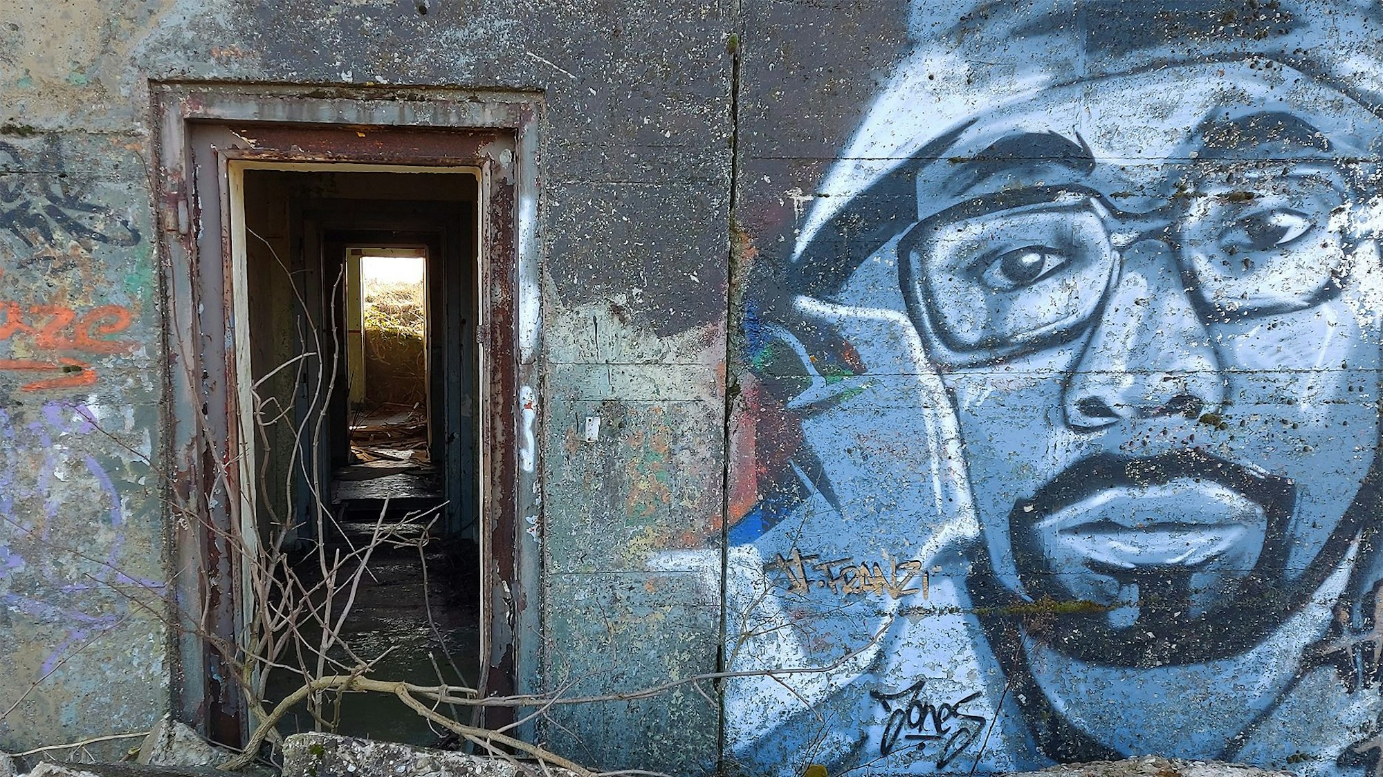 Graffiti auf der ehemaligen Nike-Raketenstation in Blankenheim-Reetz.