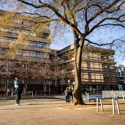Die Zentralbibliothek am Joseph-Haubrich-Hof.