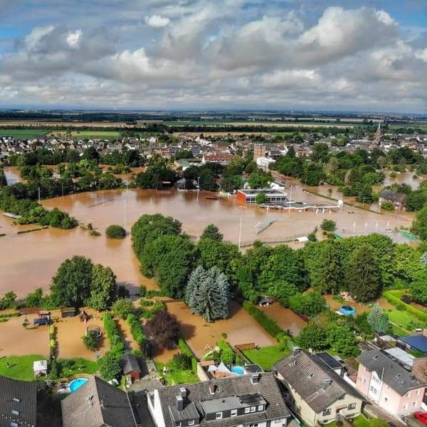 Die Luftaufnahme zeigt die Ausmaße der Flutkatastrophe 2021.