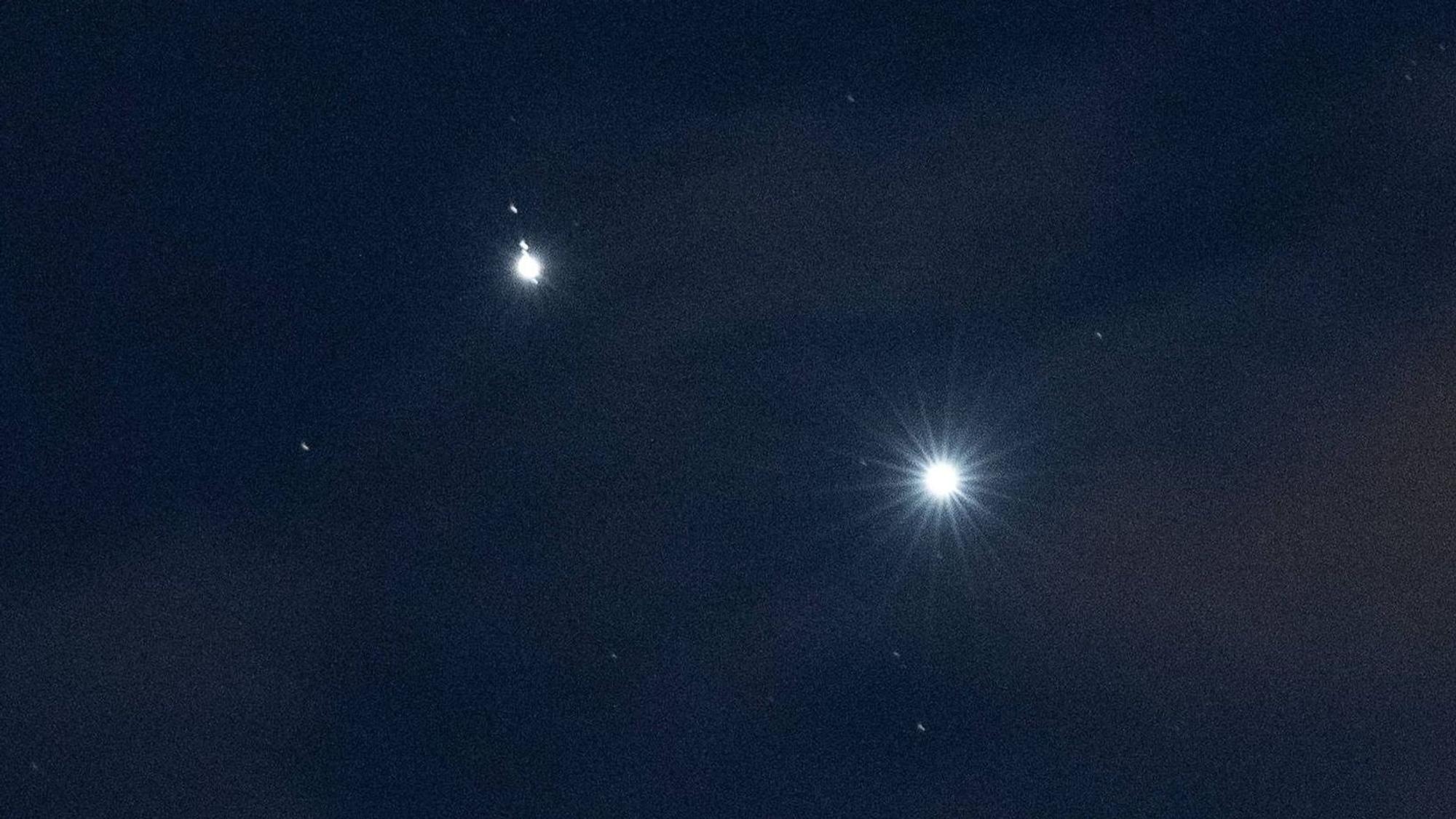 Jupiter und Venus sind Anfang März hell am Nachthimmel zu sehen.