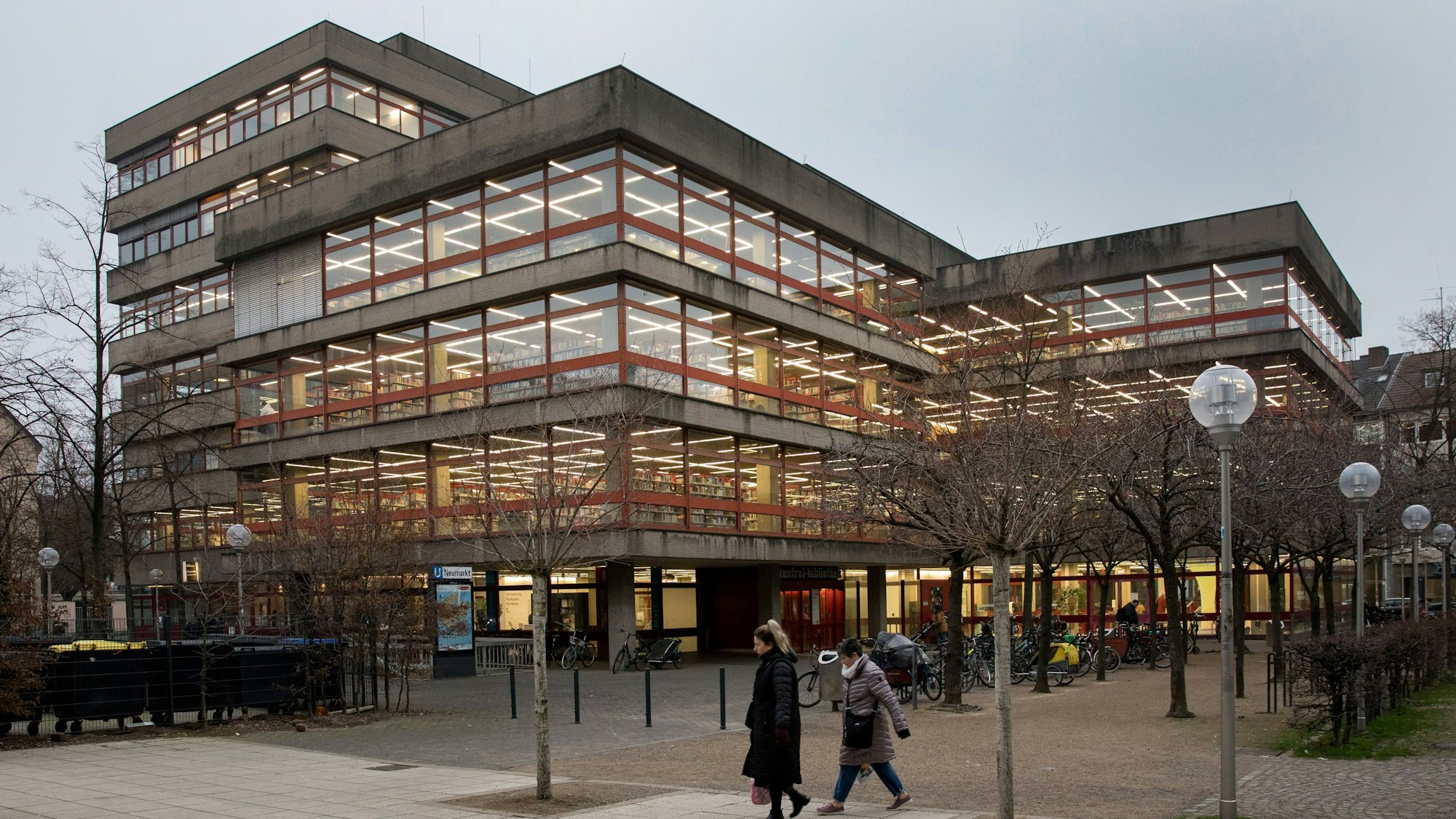 Die Sanierung des Gebäudes soll 140 Millionen Euro kosten.