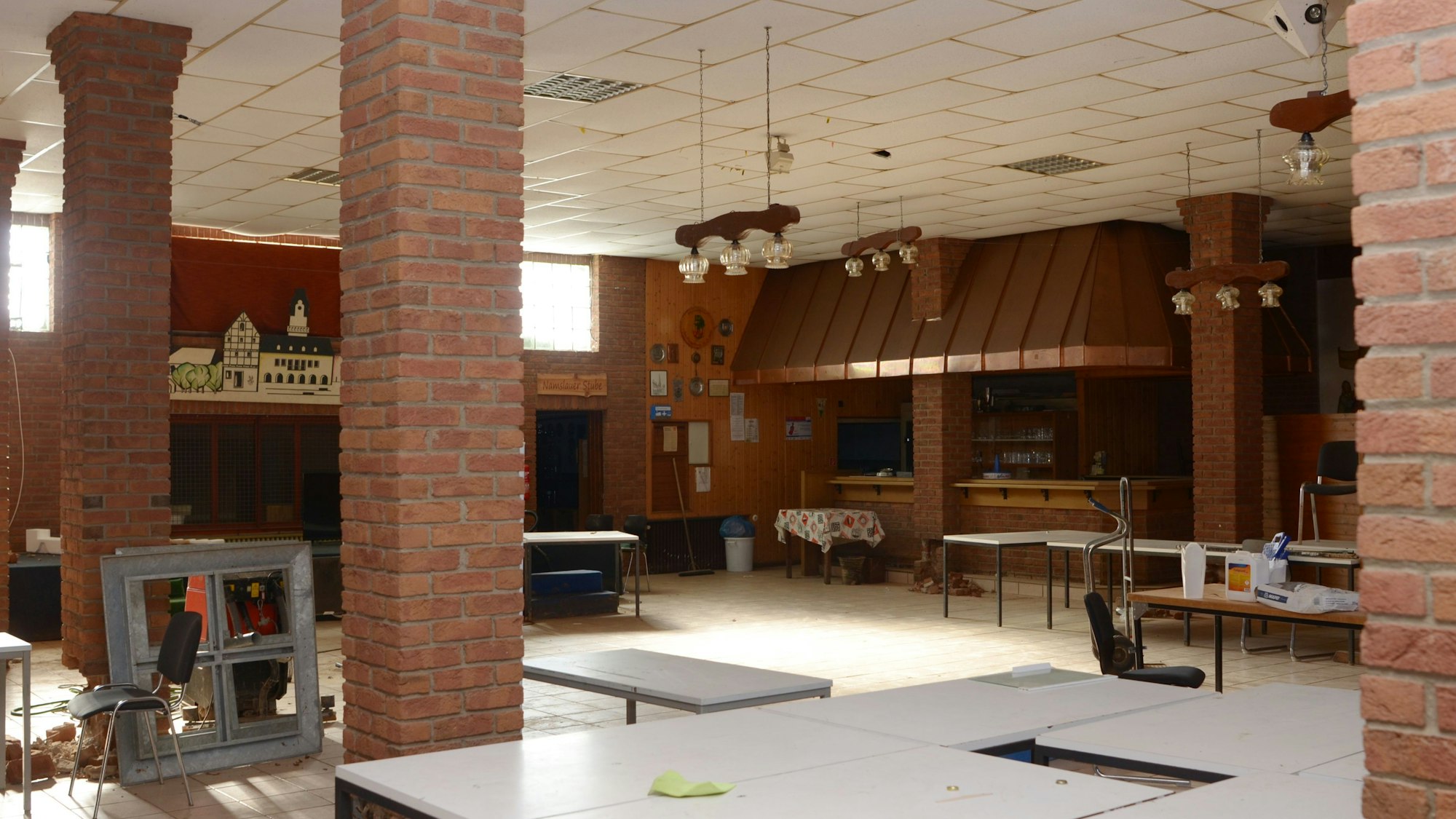 Die Schützenhalle der St.-Sebastianus-Bruderschaft Euskirchen wurde von der Flut stark beschädigt.