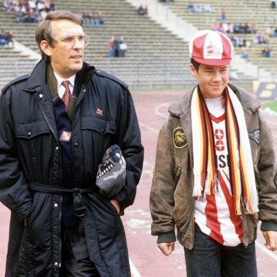 Präsident Dietmar Artzinger Bolten (1. FC Köln) mit FC Fan
President Dietmar Artzinger Bolten 1 FC Cologne with FC supporter